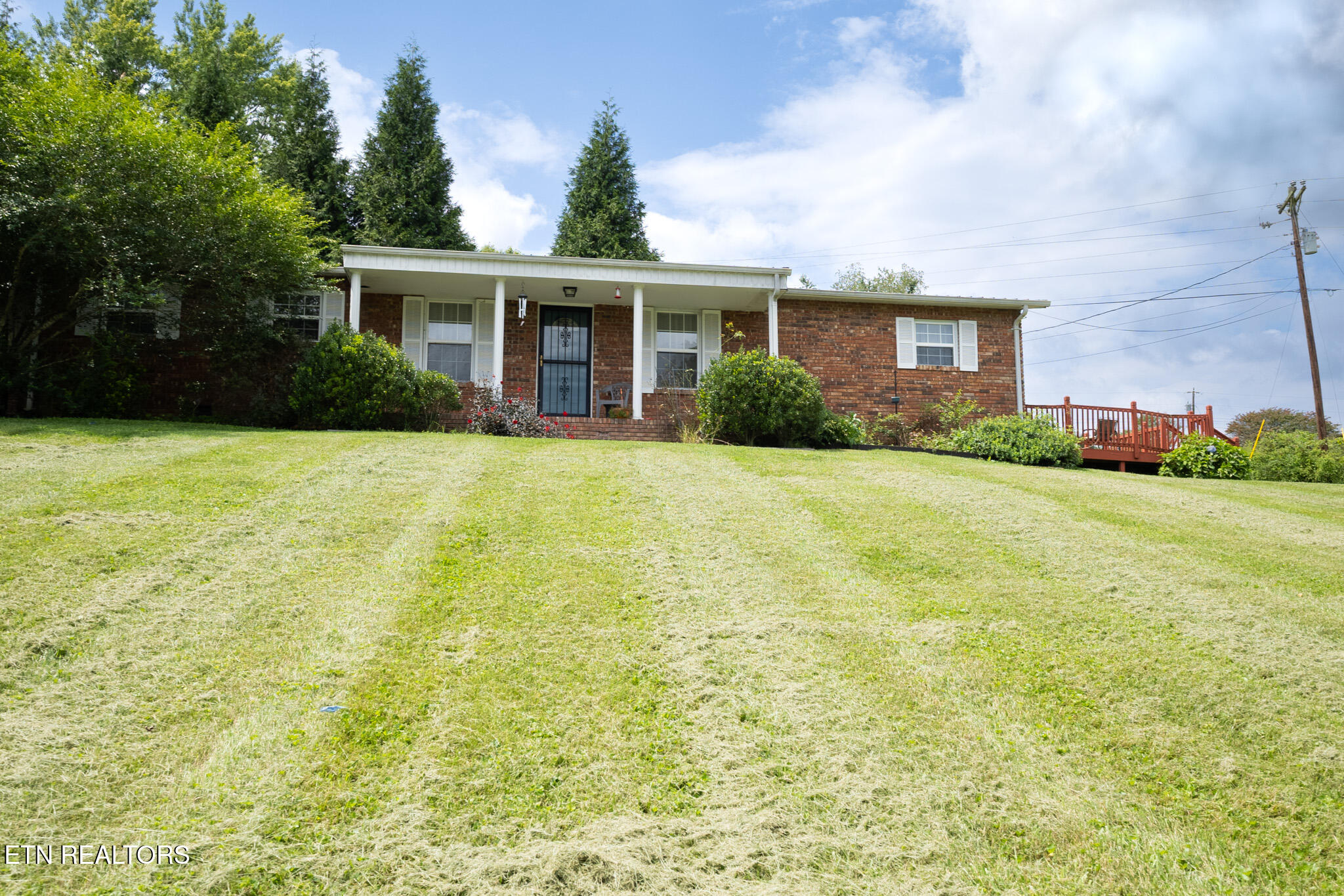 539 Fulton Rd, Harrogate, TN 37752 — photo 2