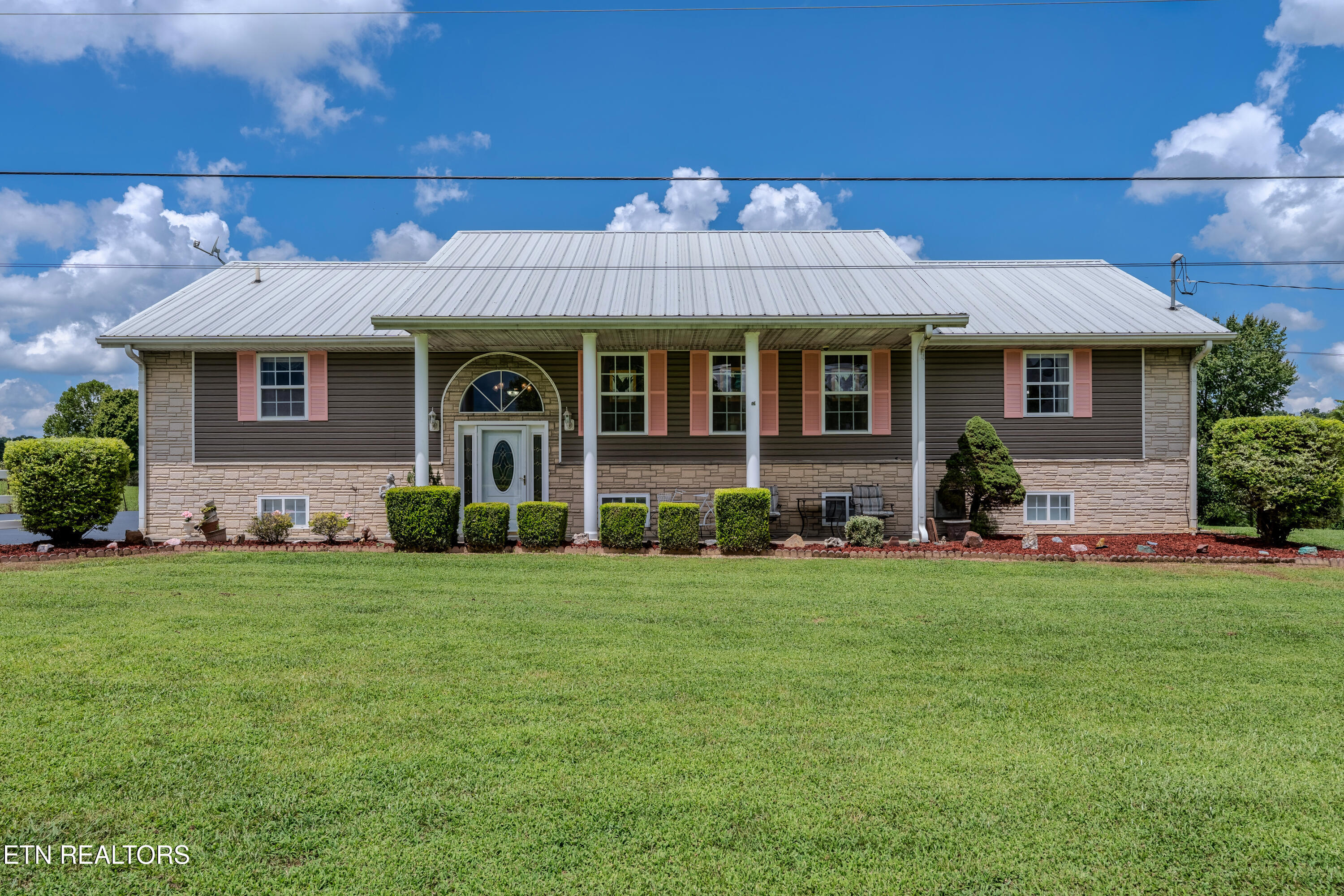 1410 Jeffries Hollow Rd — photo