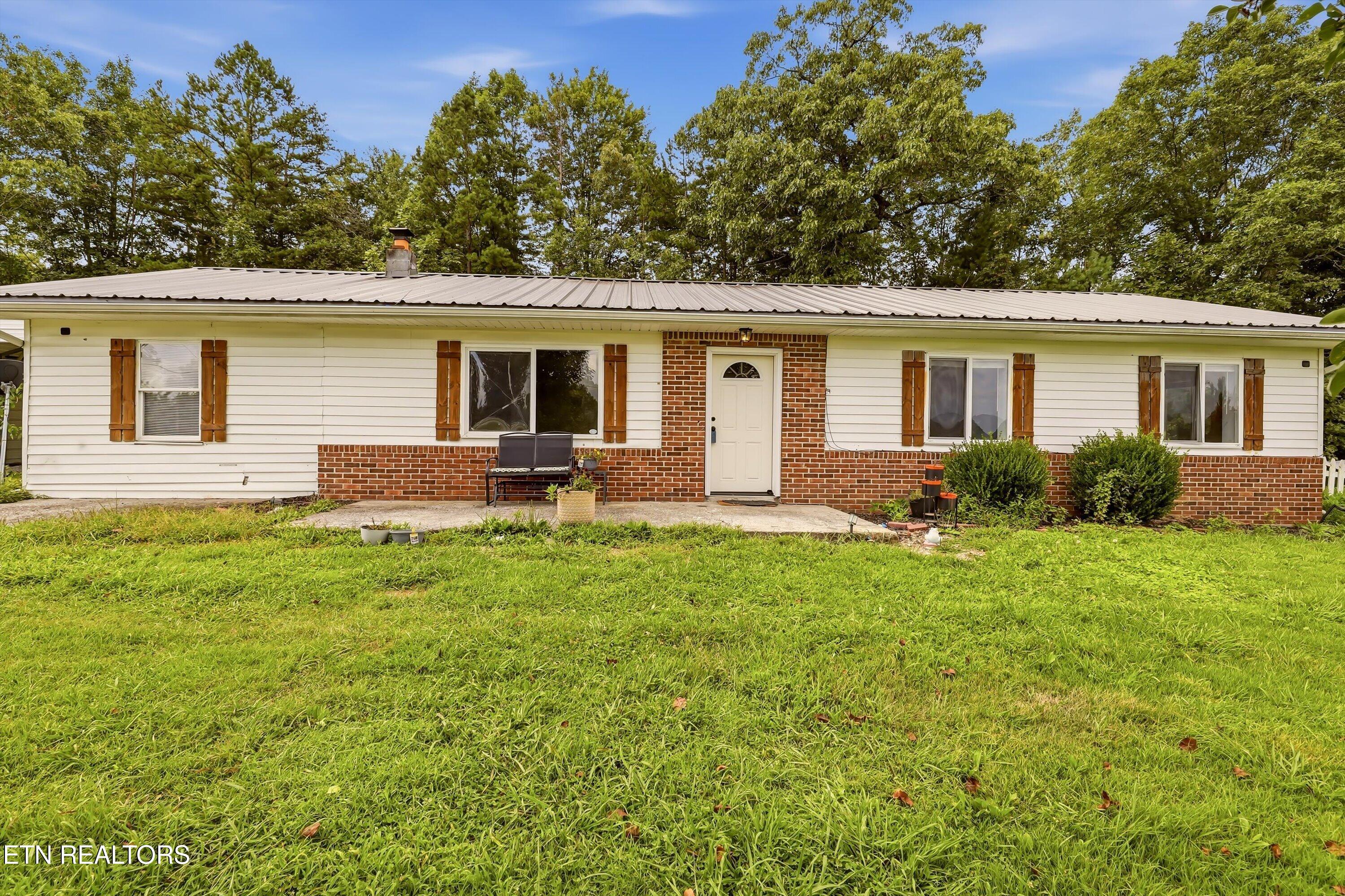 1563 Riggs Chapel Rd — photo