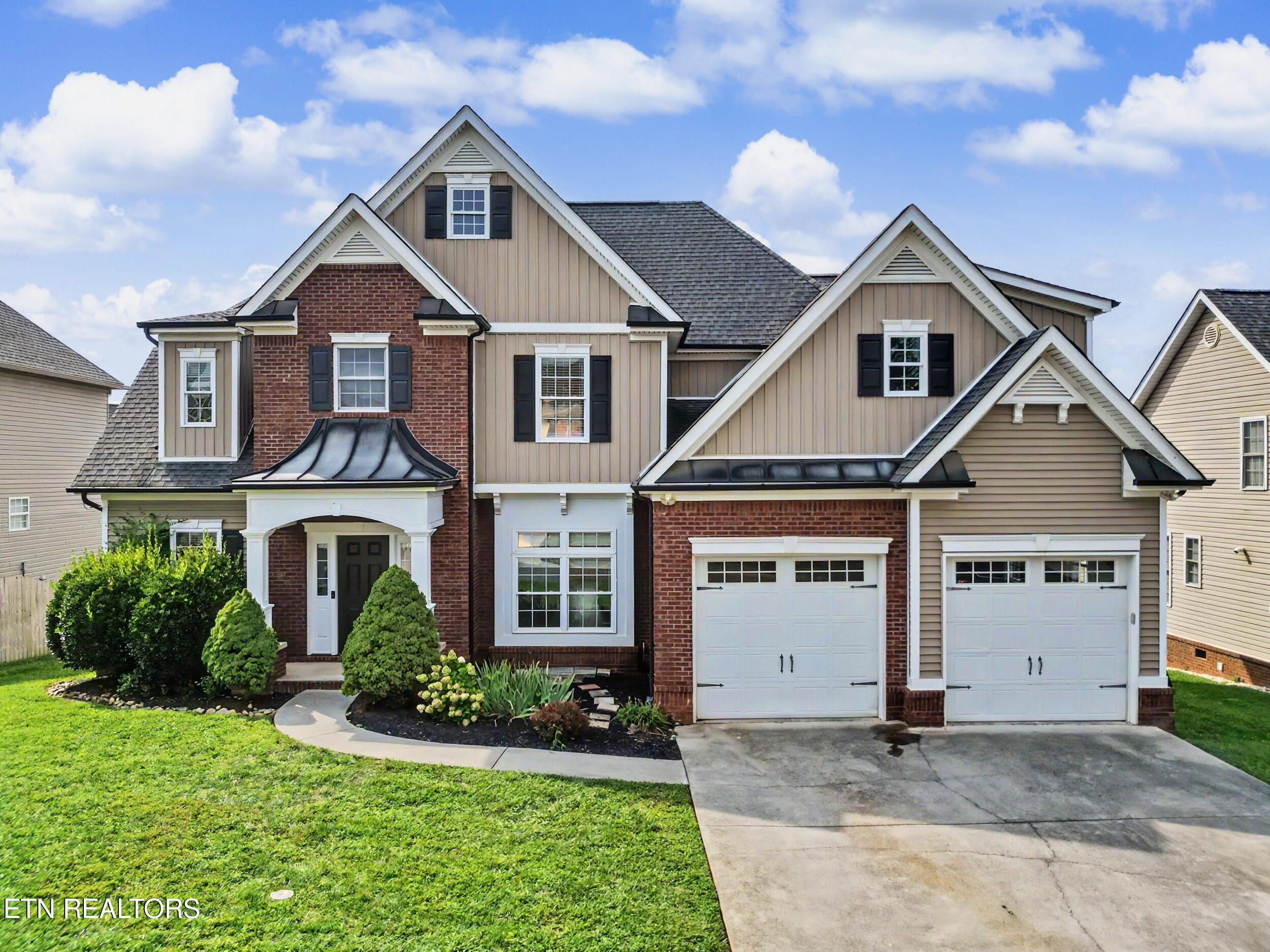 10335 Clover Ridge Lane — photo