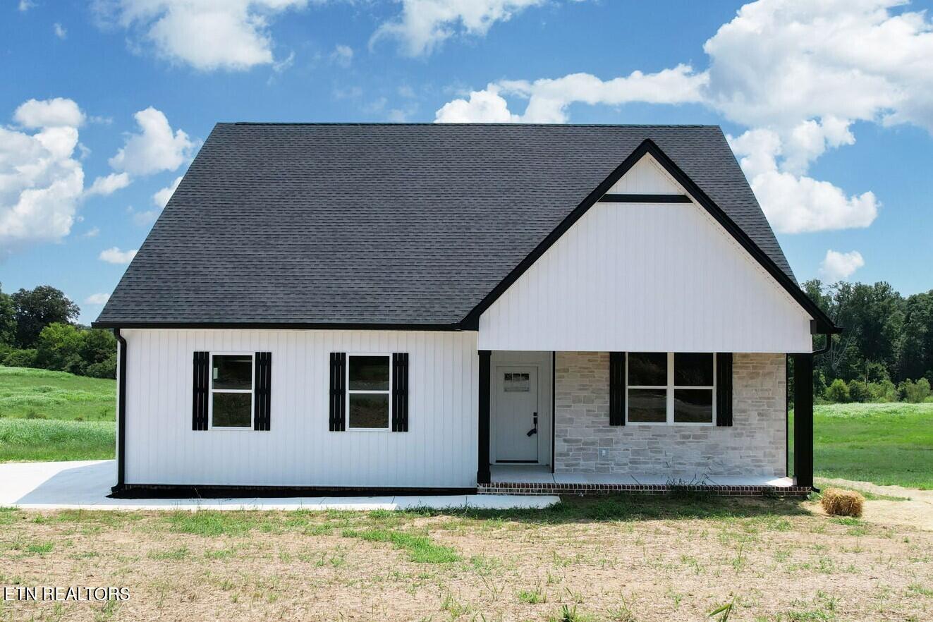 5301 SE Trewhitt Rd, Cleveland, TN 37323