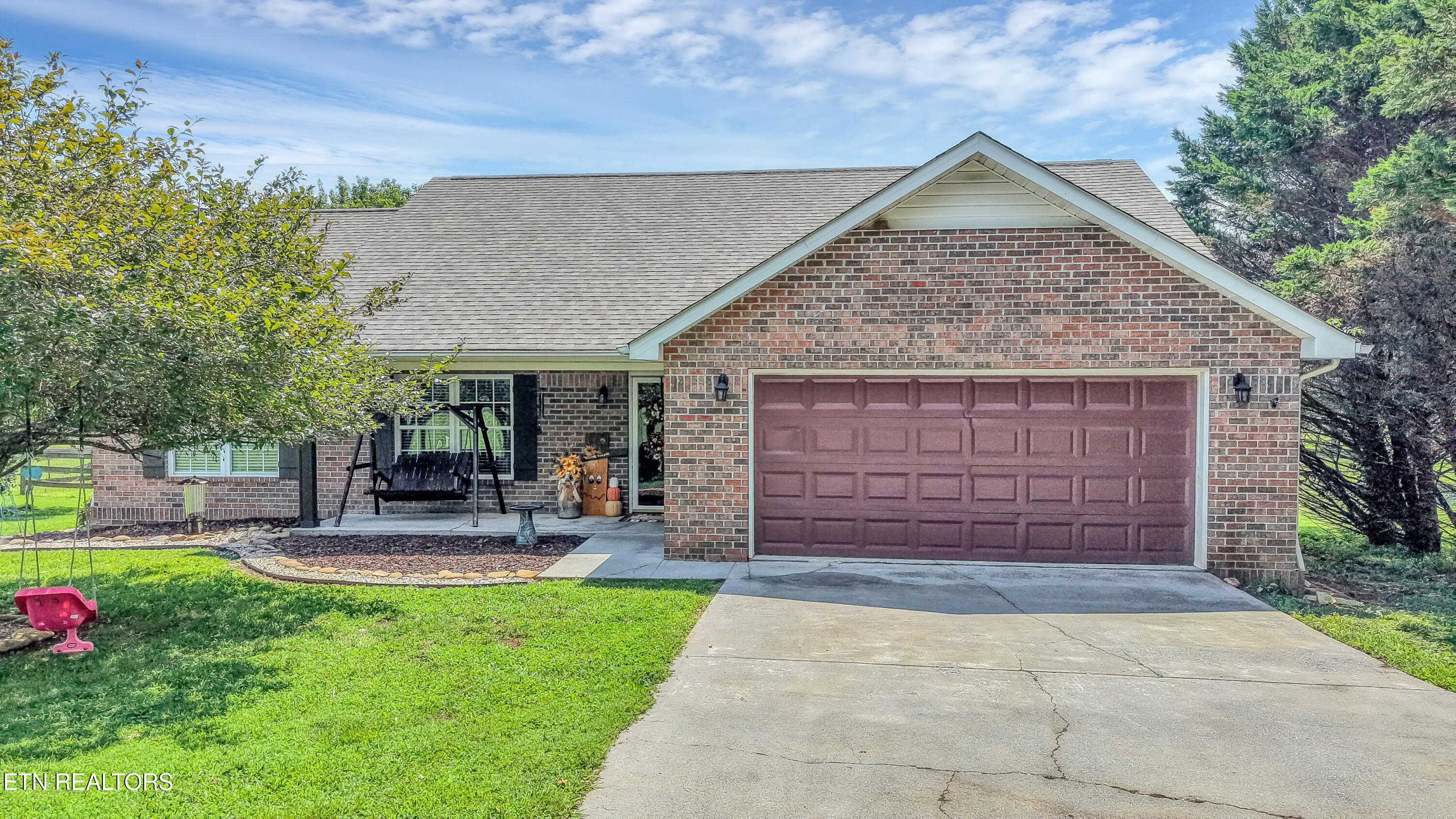6630 Howard School Rd — photo