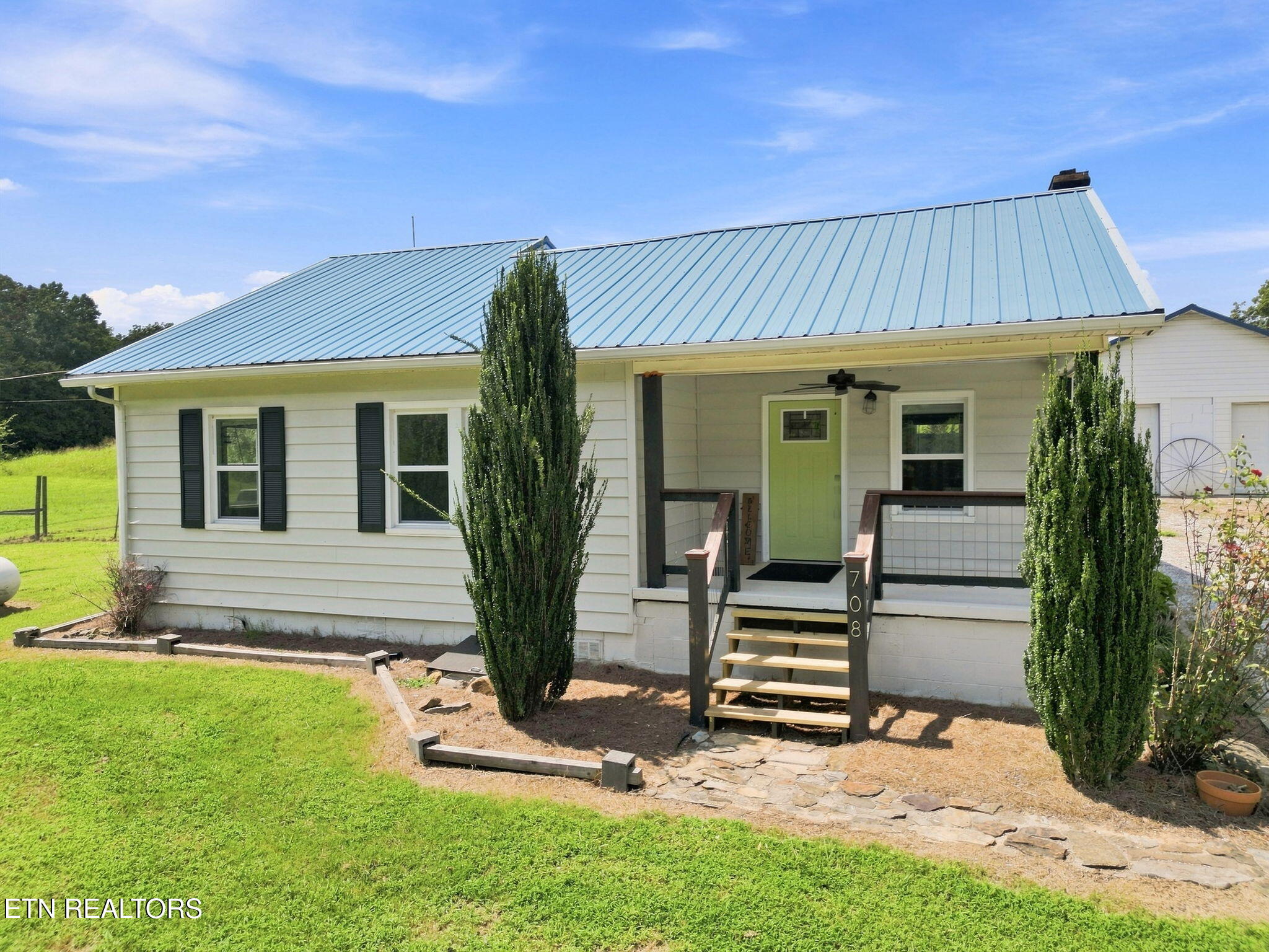 708 New Midway Rd — photo