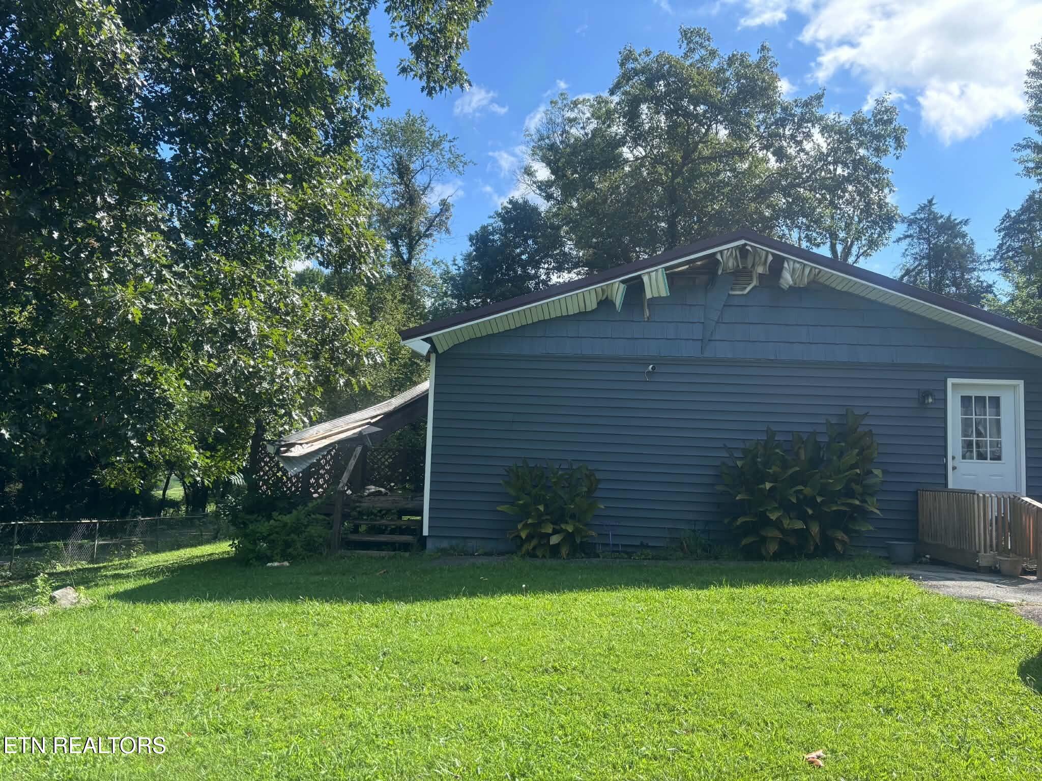 501 Back Valley Rd, Speedwell, TN 37870 — photo 2