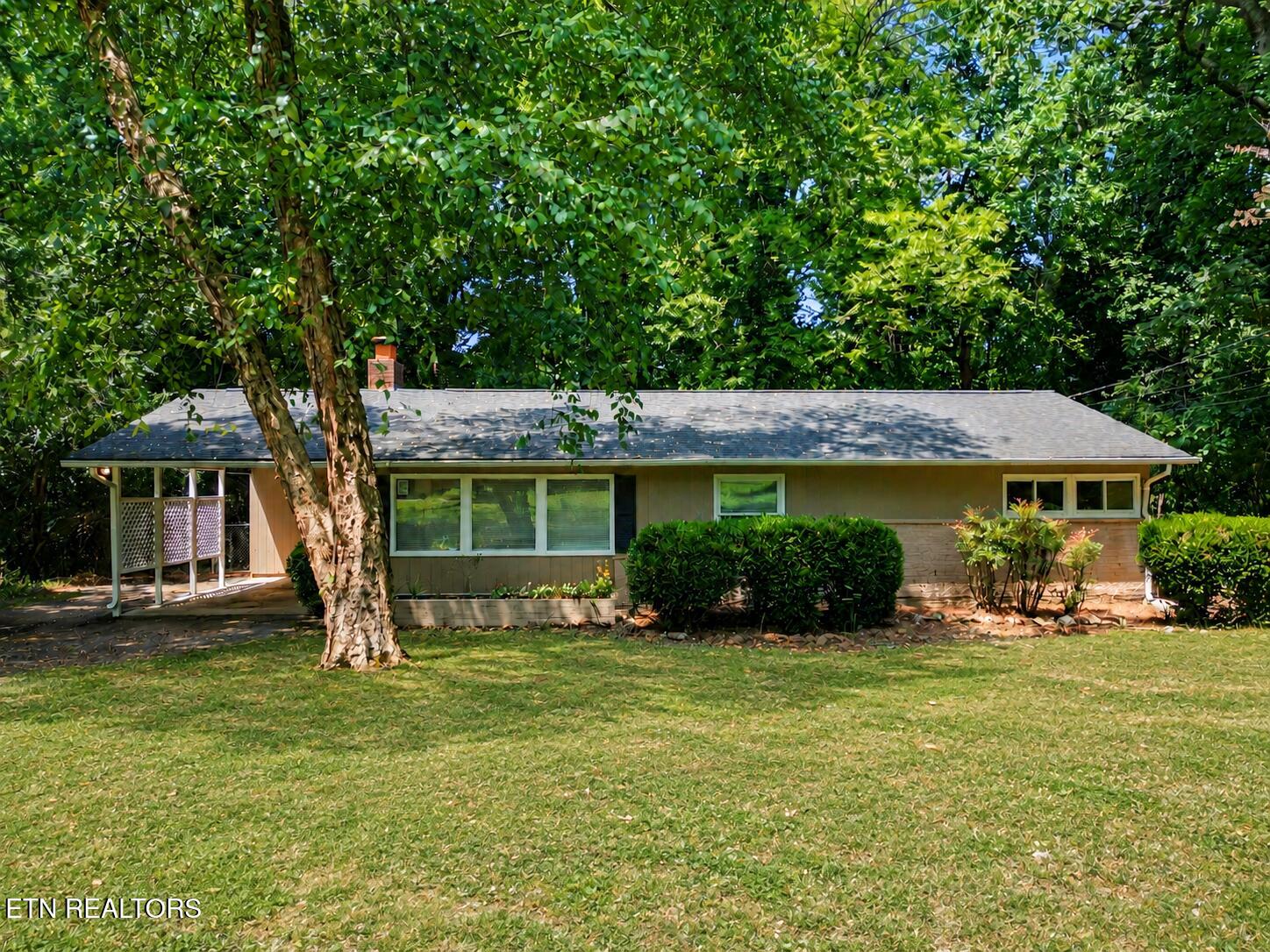 1336 Sumac Drive — photo