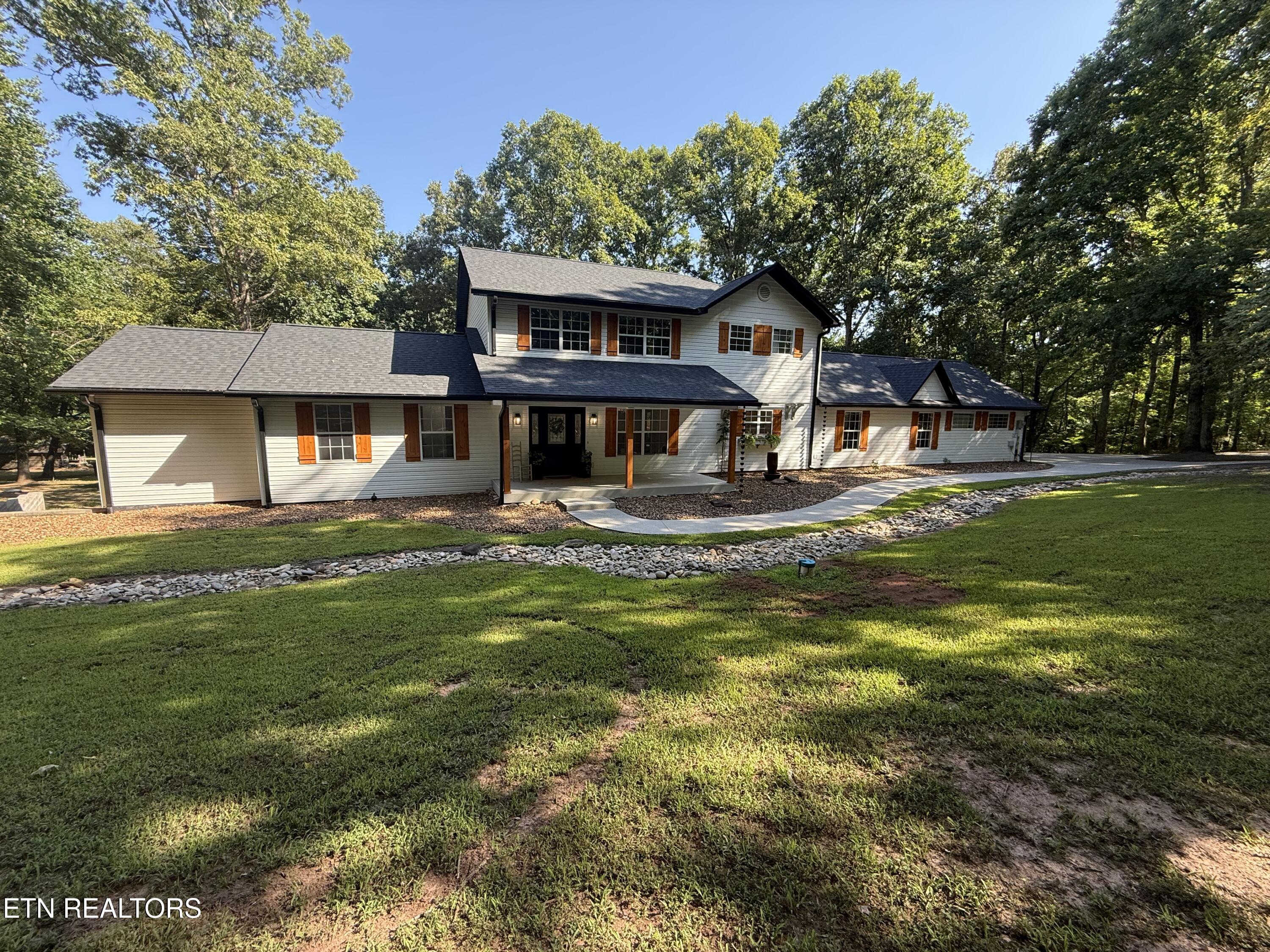 605 County Road 48 — photo