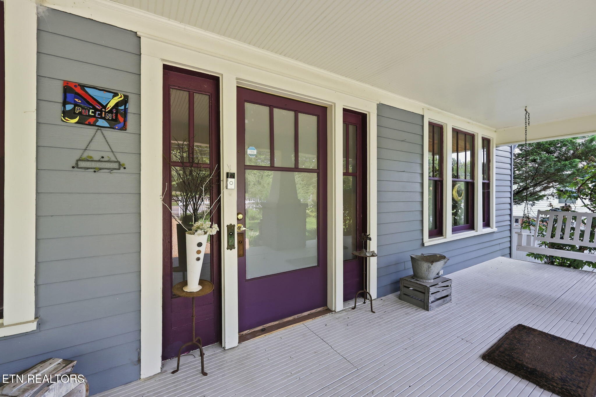 2402 Highland Drive — photo