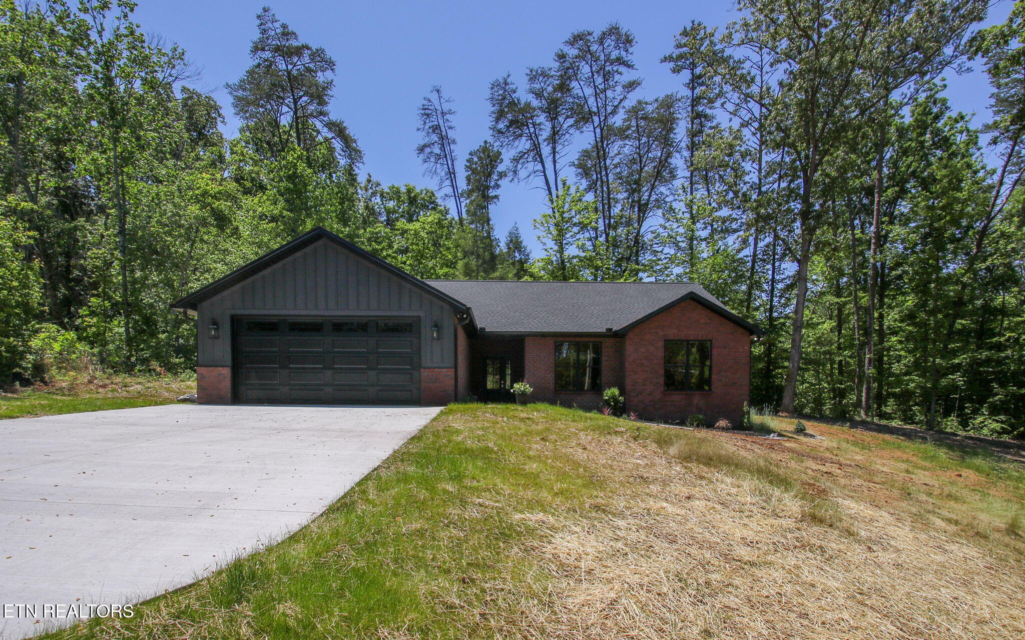1632 Valley Woods Drive — photo
