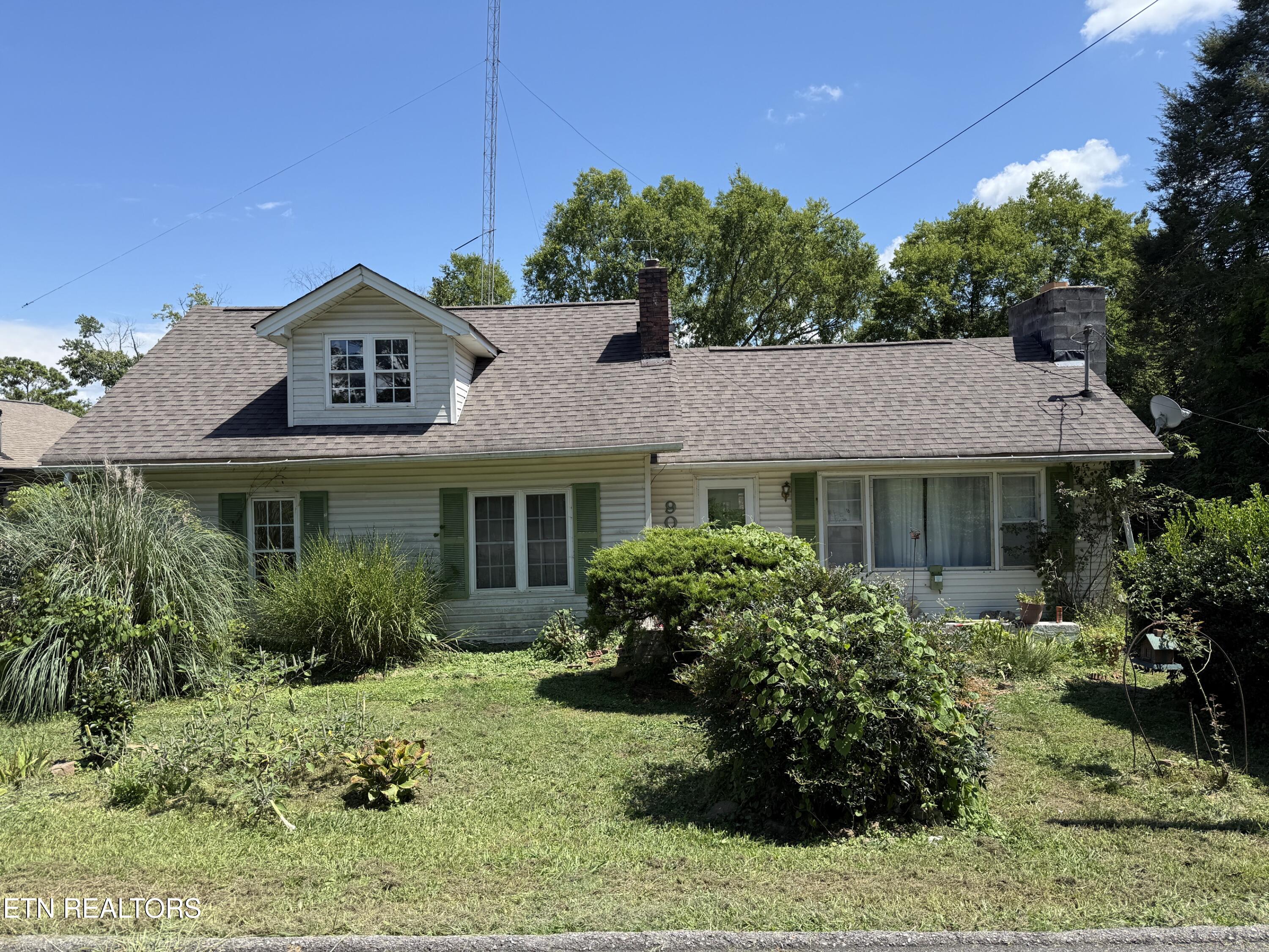 907 High St — photo