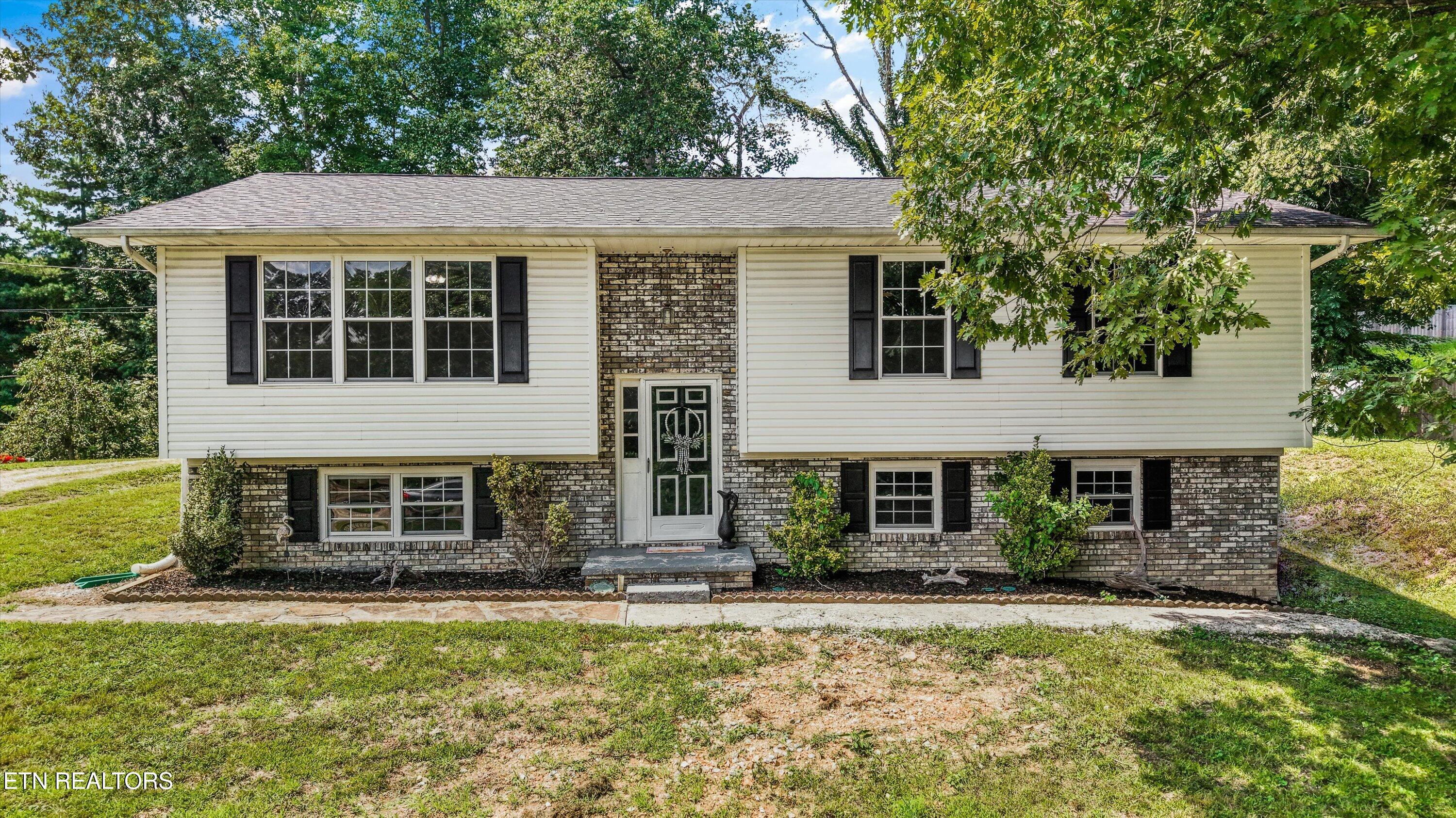 175 Henderson Lane — photo