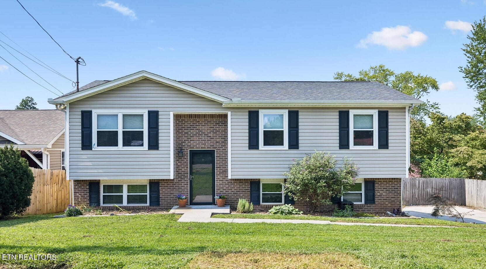 1617 Sundrop Drive — photo