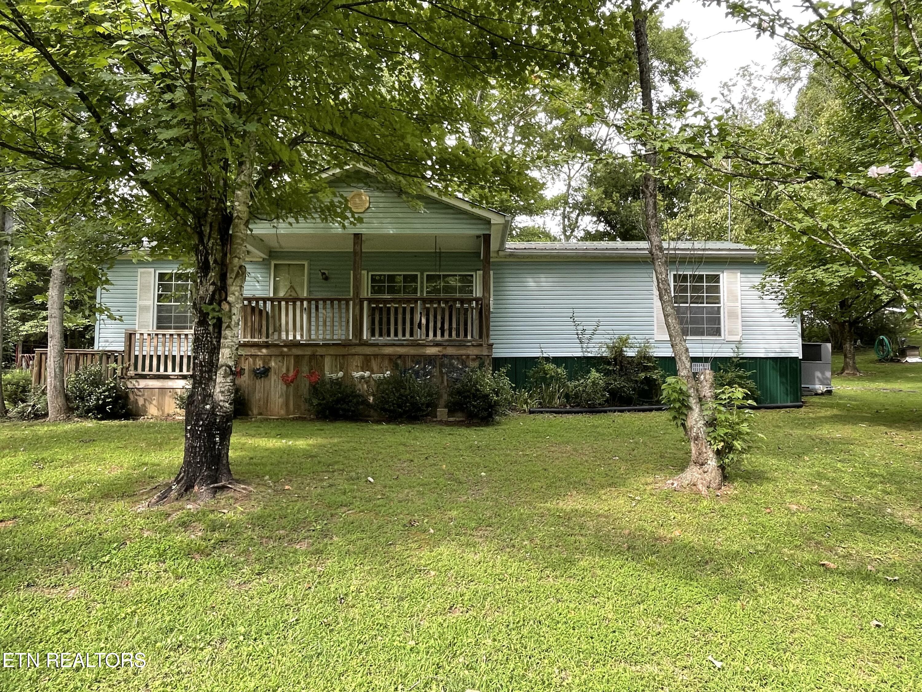 3000 Fairview Rd — photo