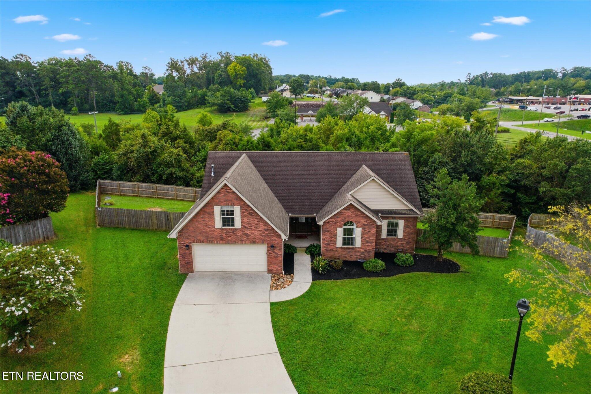 100 Stone Bluff Court — photo