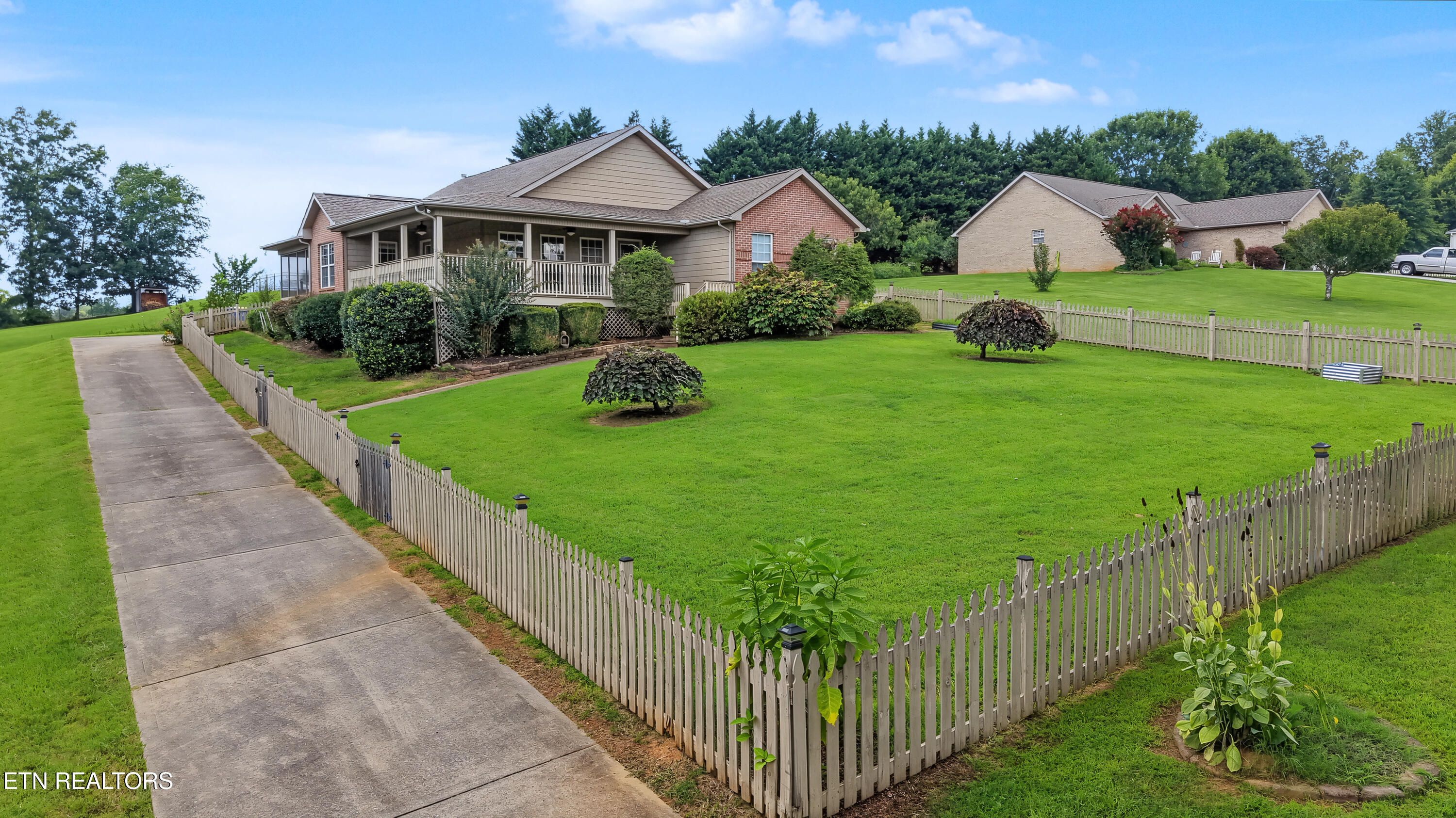 5844 Hutton Ridge Rd, Maryville, TN 37801 — photo 2