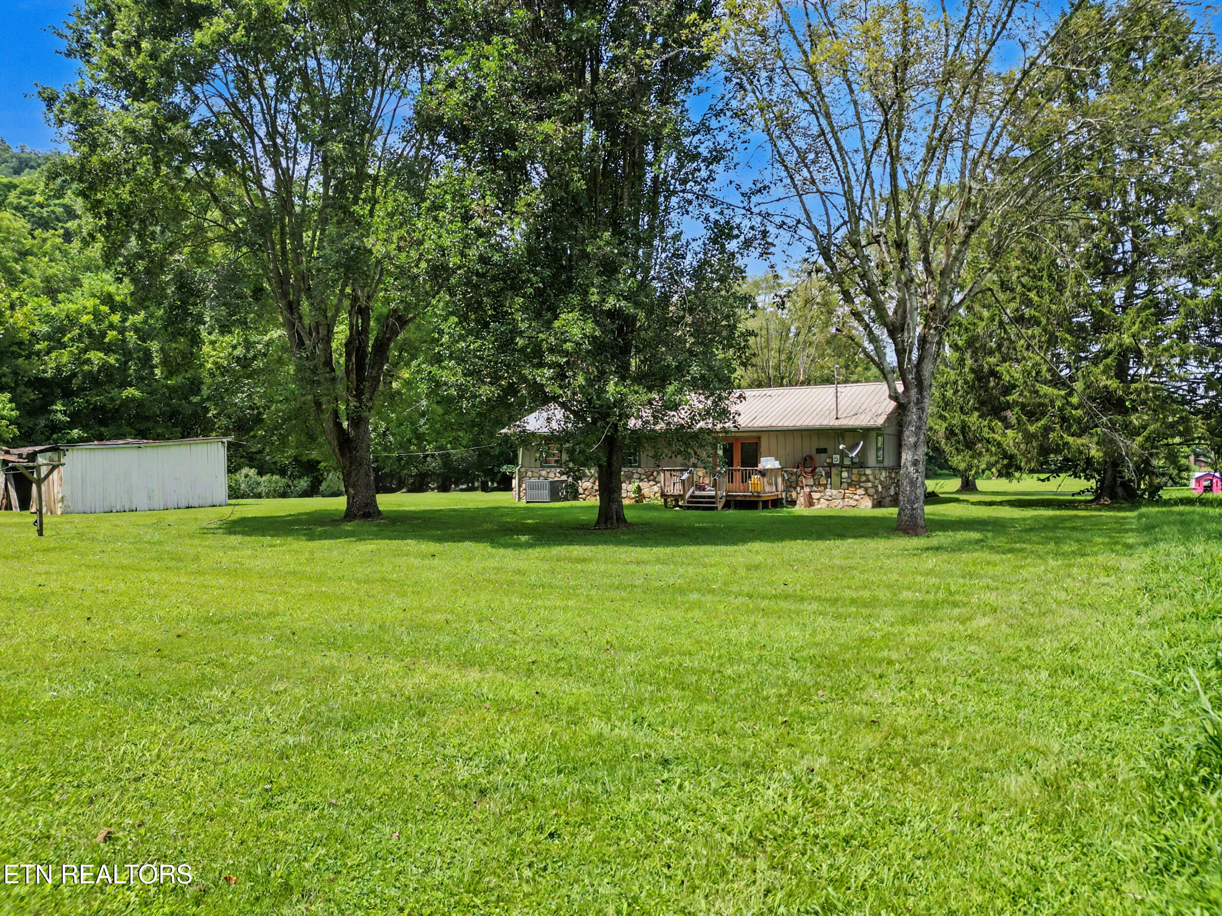 115 Dunn Way — photo
