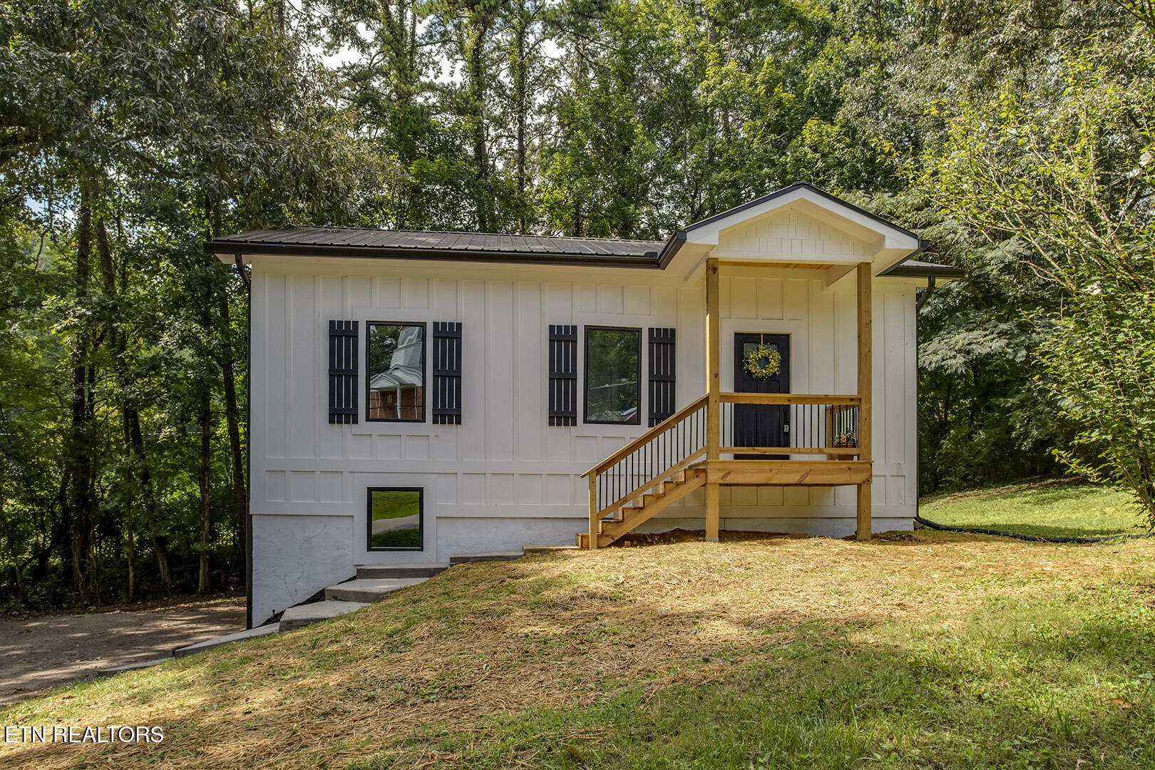 329 Old Emory Rd — photo