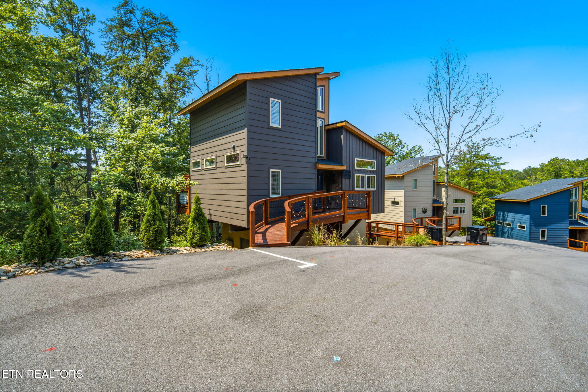 2385 Forge Hideaway Loop unit 4, Pigeon Forge, TN 37863 — photo 2