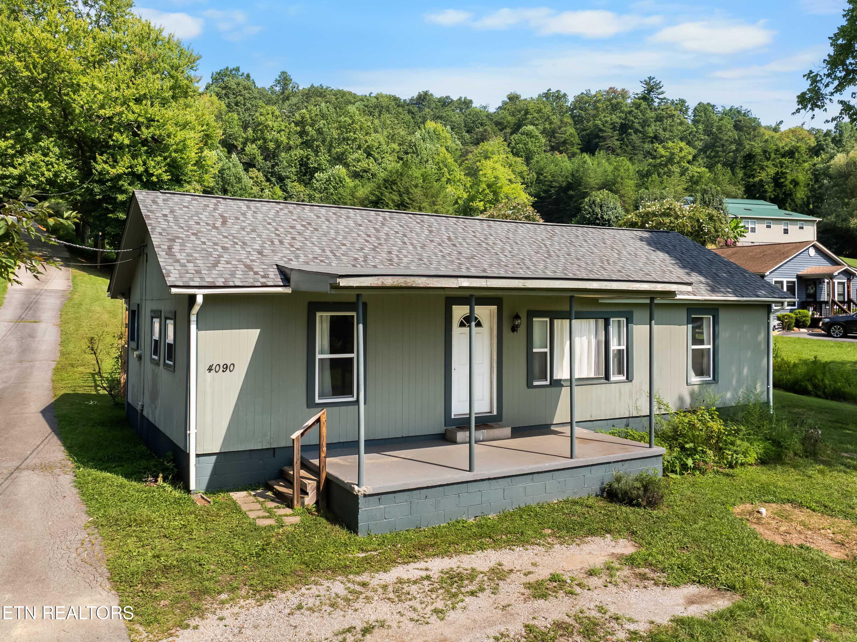 4090 W Buttermilk Rd — photo