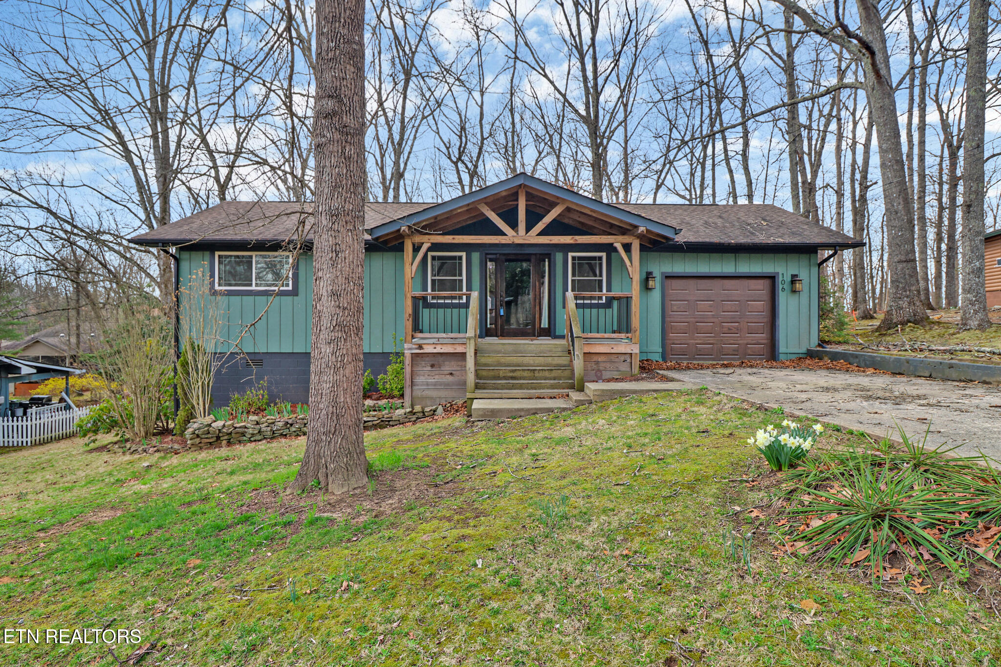 106 Jasper Drive — photo