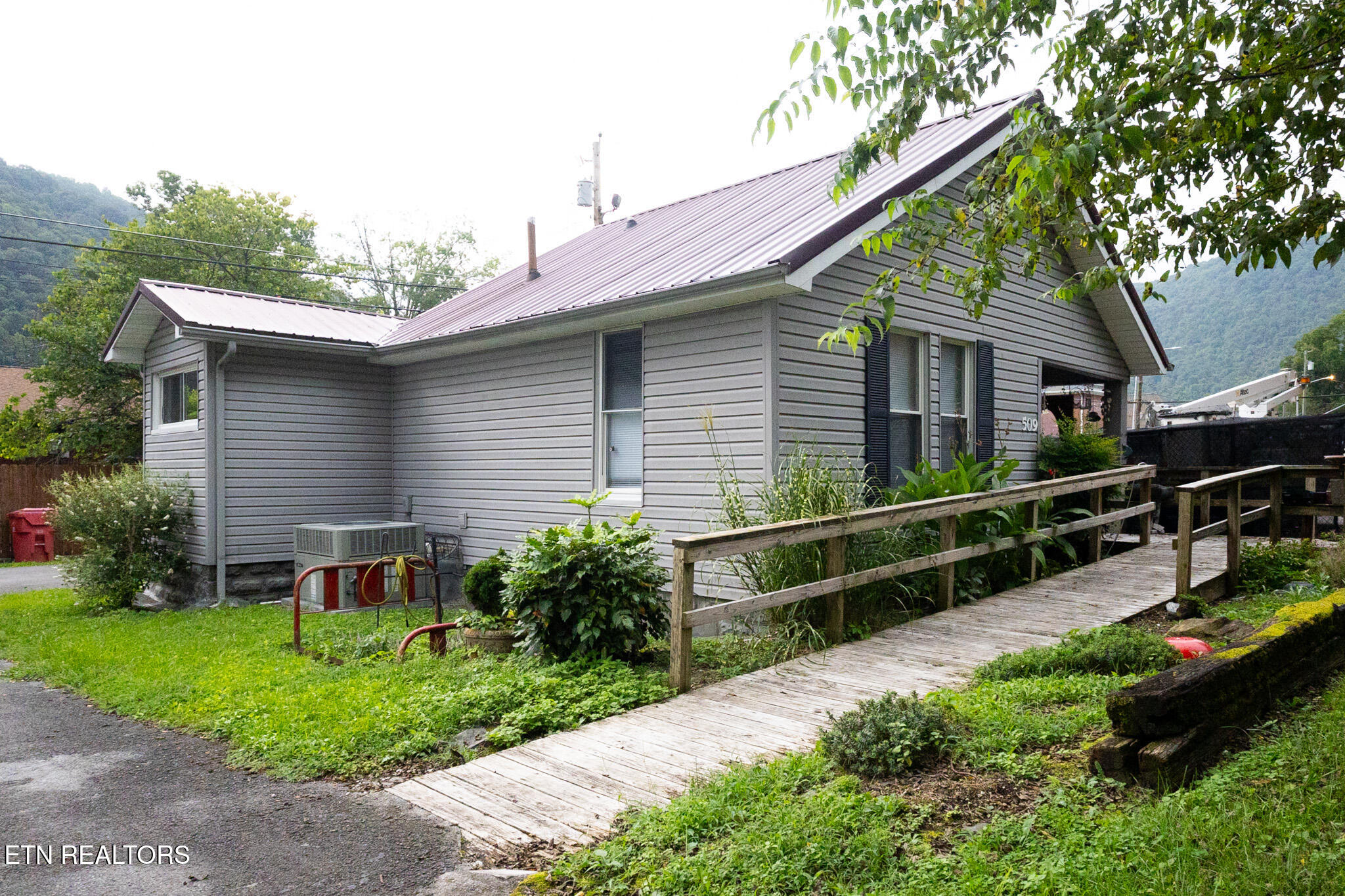 509 W Tennessee Ave — photo