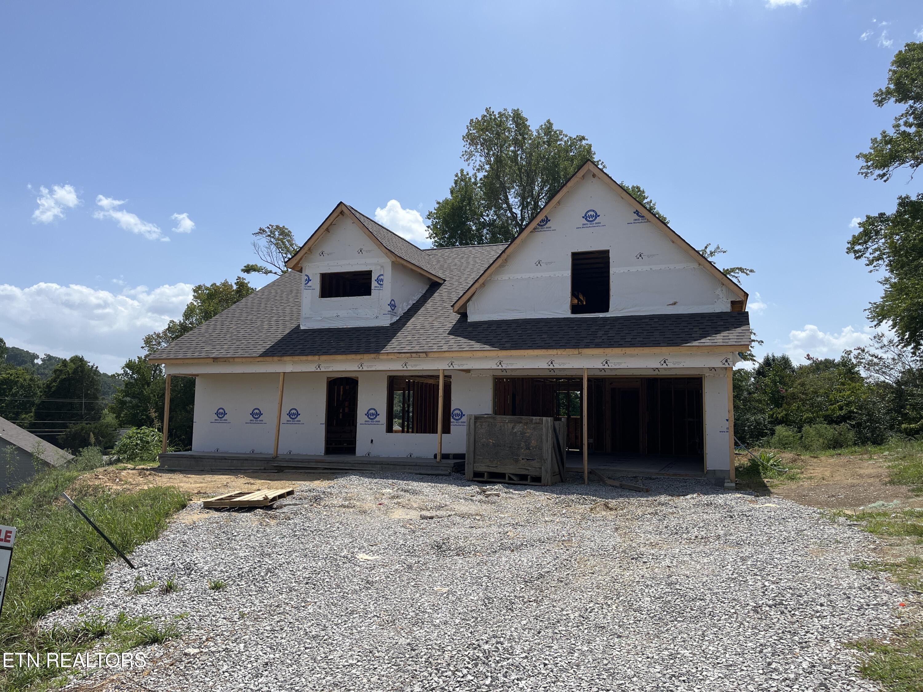 2329 Lena George Lane — photo