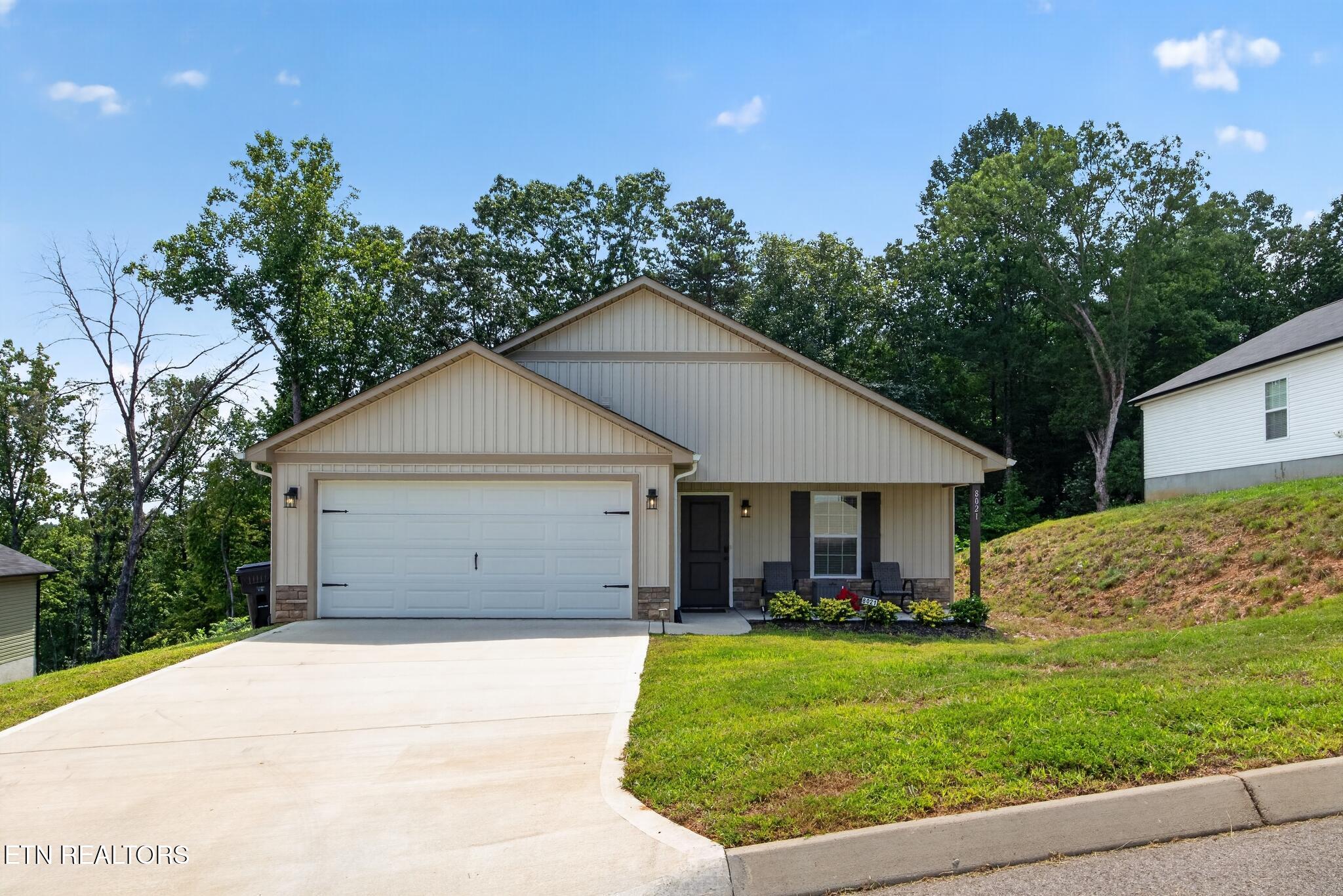 8021 Poplar Grove Lane — photo