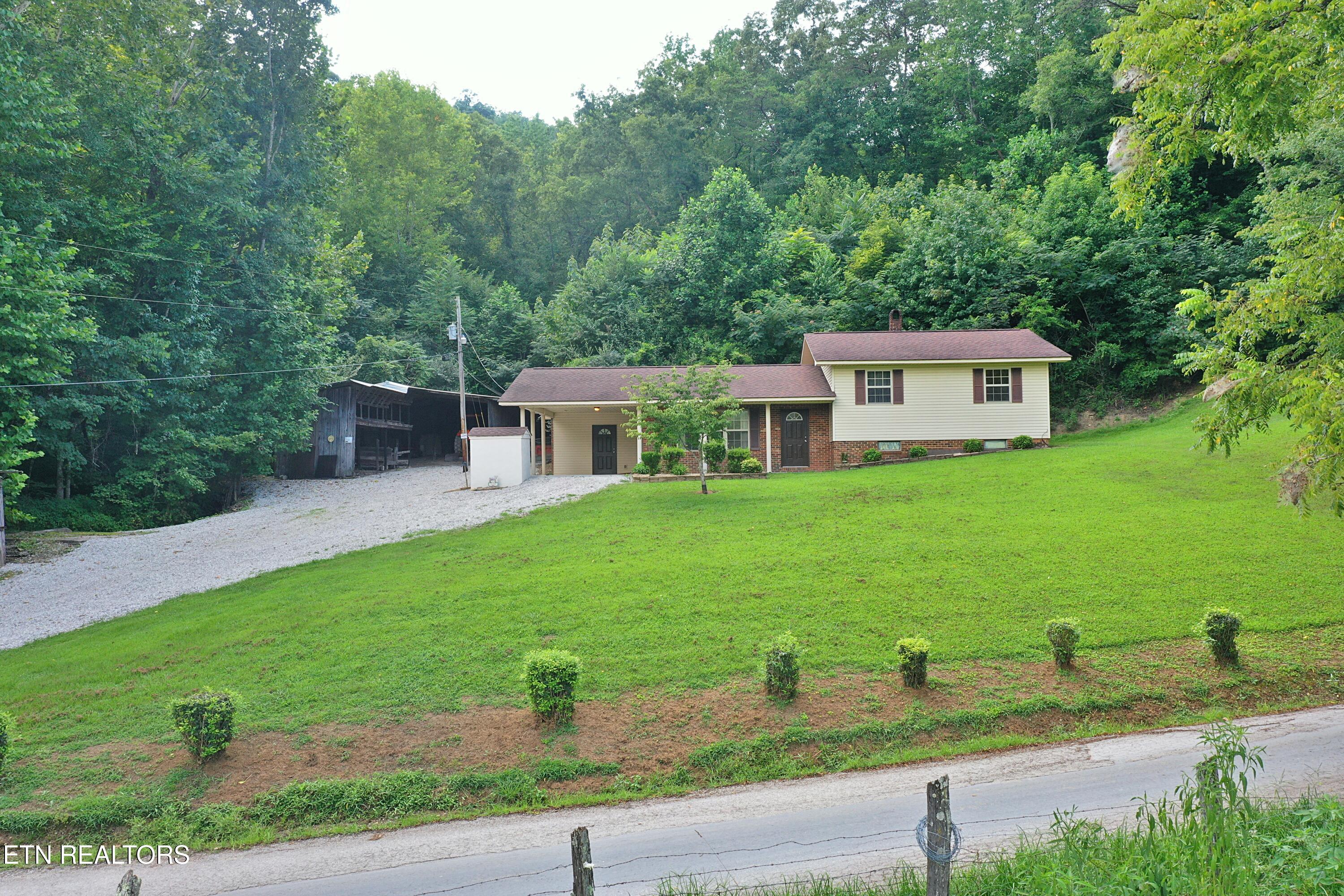 7914 Brimstone Rd — photo