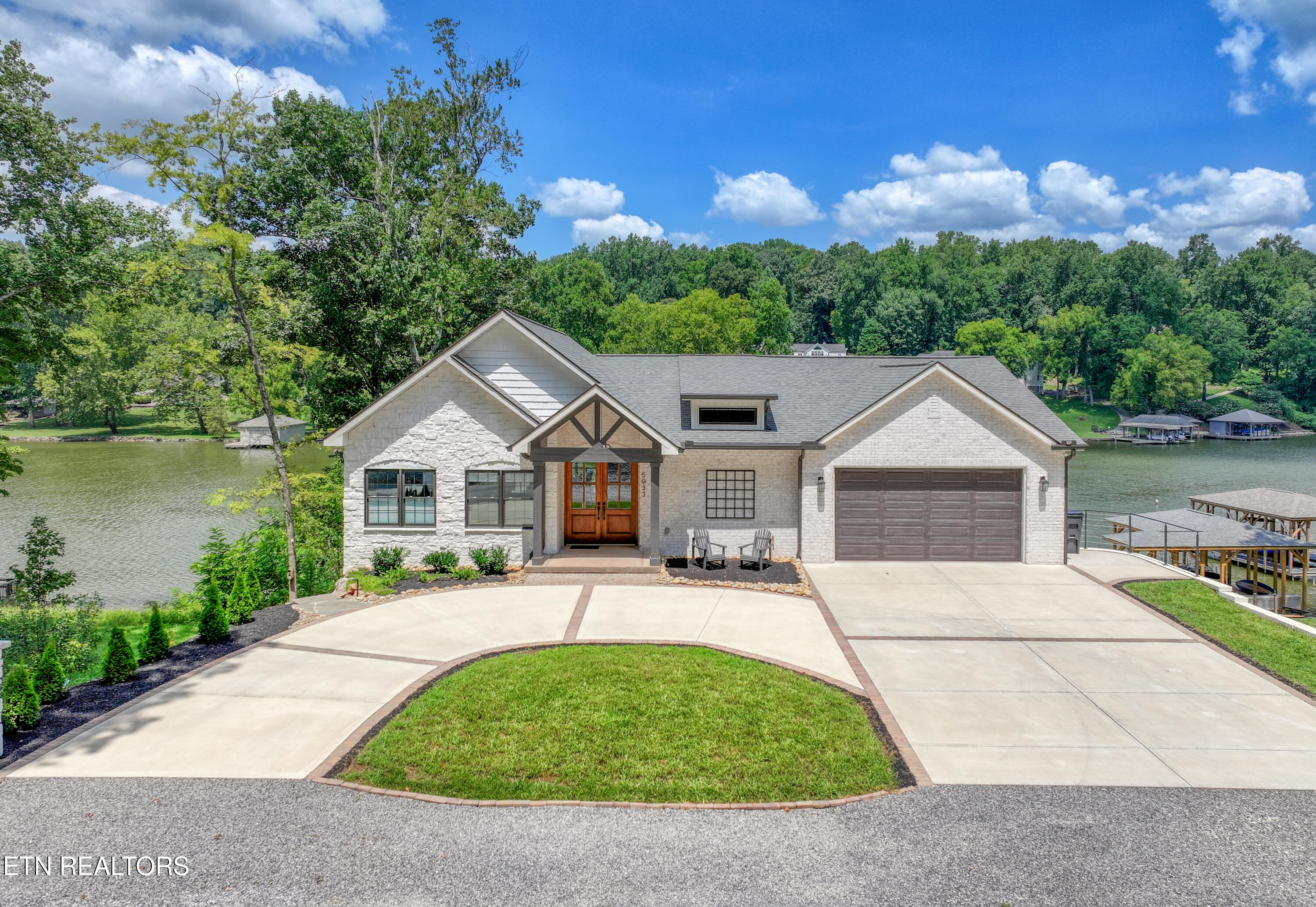 5033 Riversedge Rd, Louisville, TN 37777 — photo 2