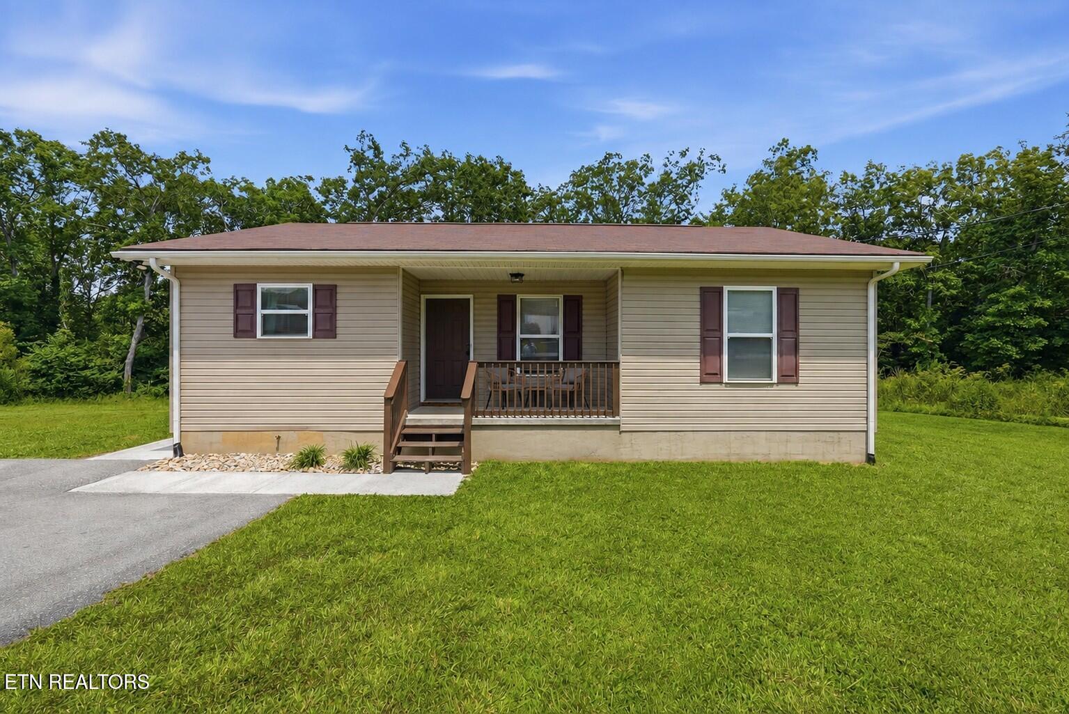 44 Dewey Drive — photo