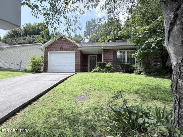 943 Spring Park Rd — photo