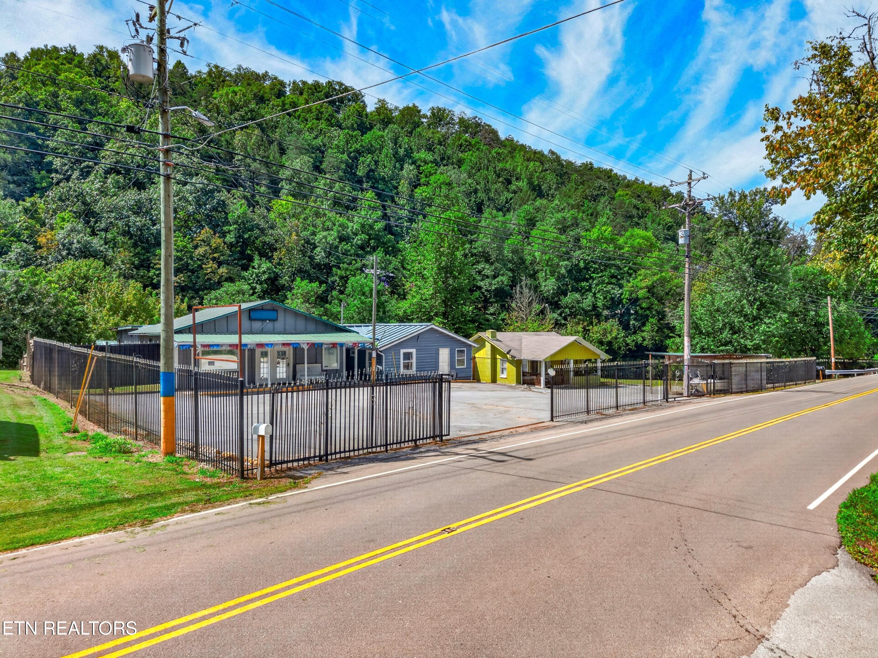 1514 Upper Middle Creek Rd — photo