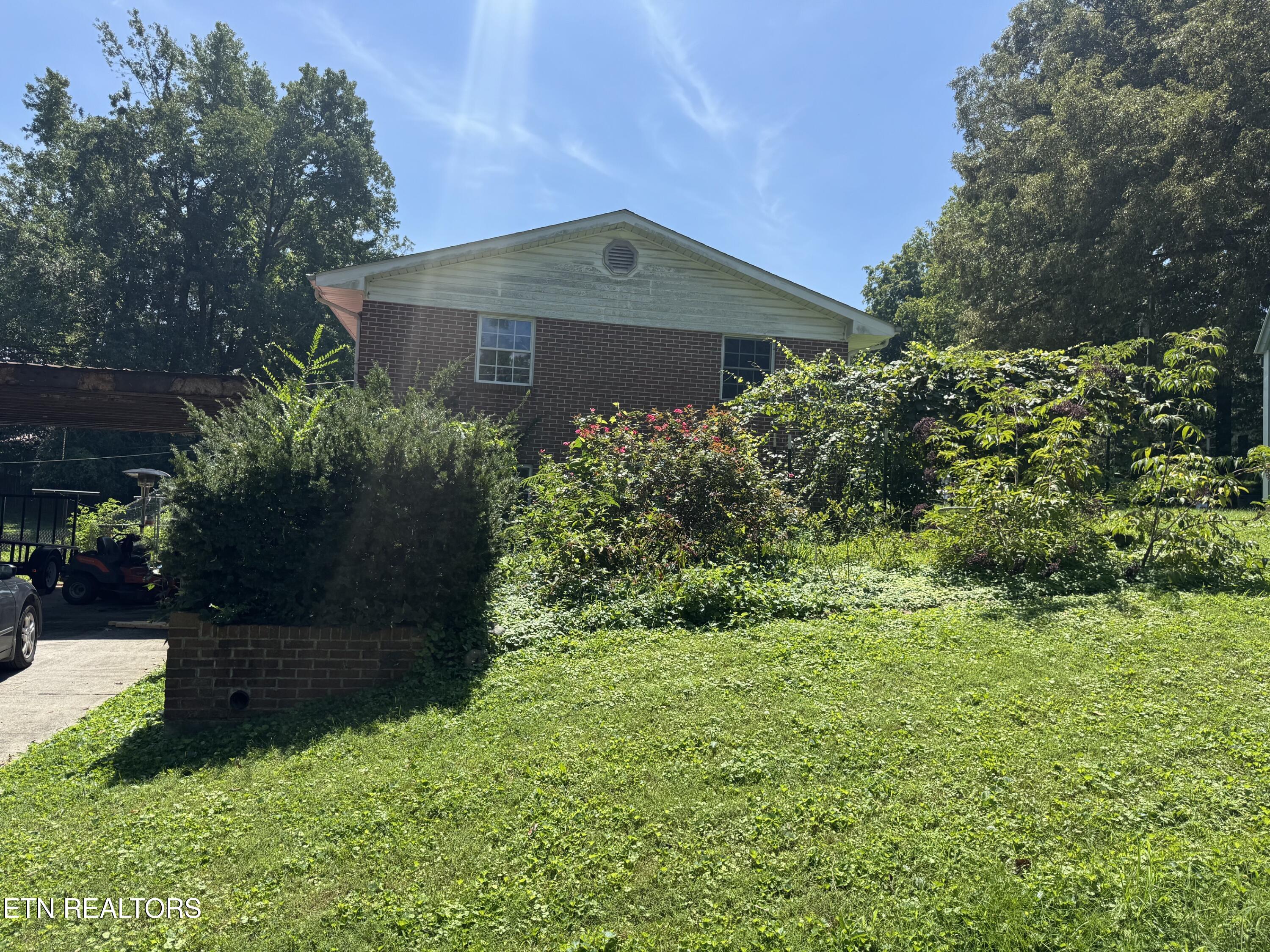 1107 Vermont Ave — photo