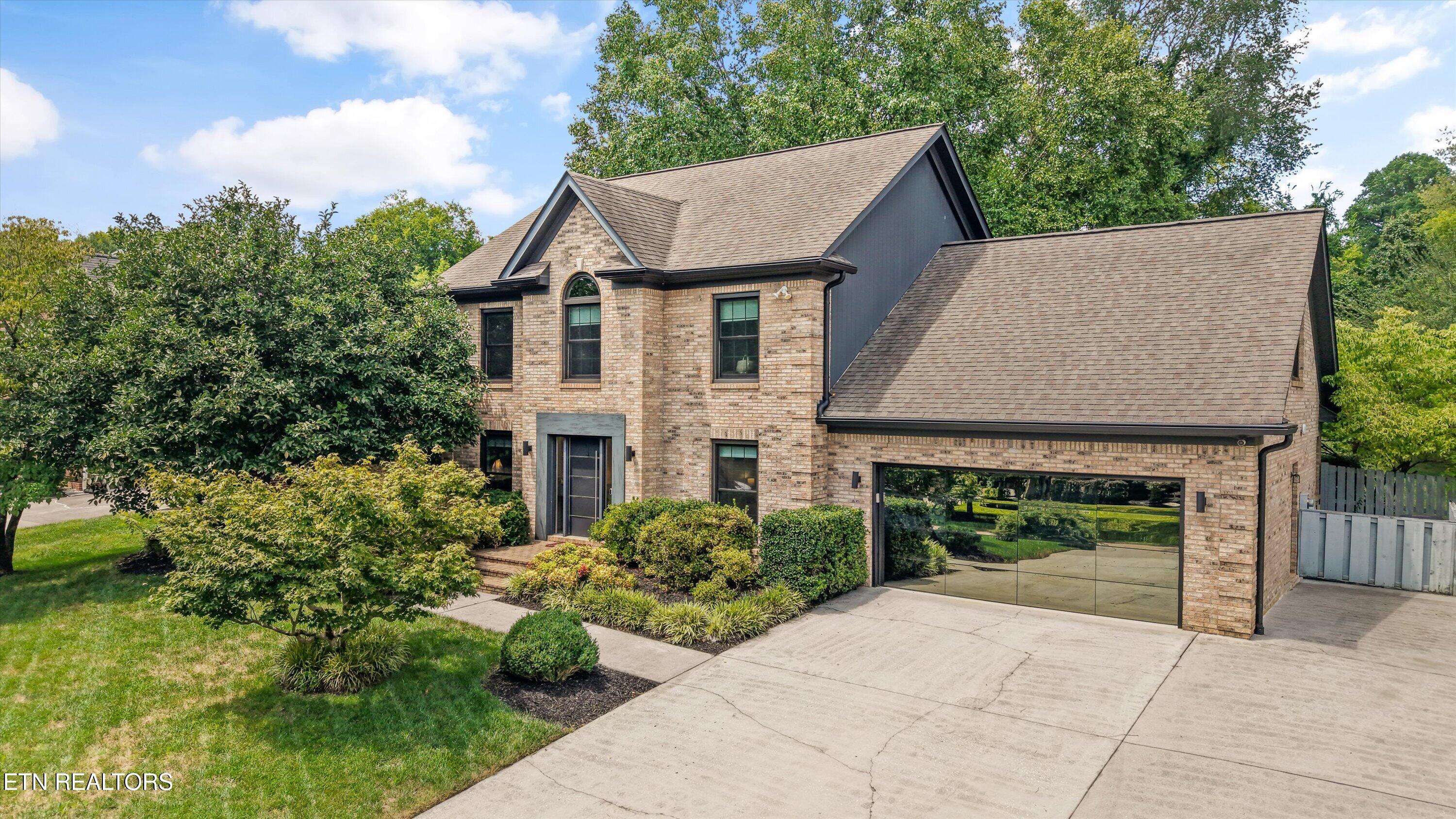 7305 Lawford Rd — photo