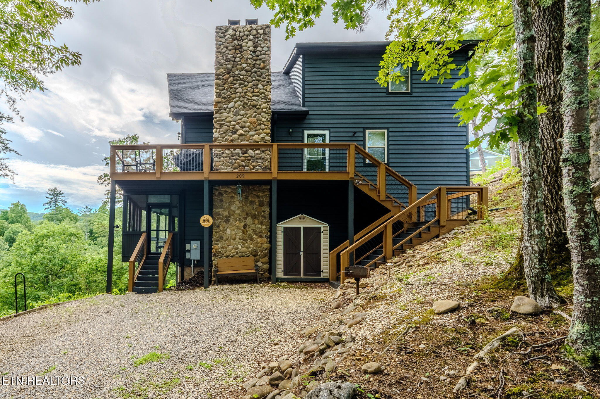 209 Cutter Gap Rd — photo