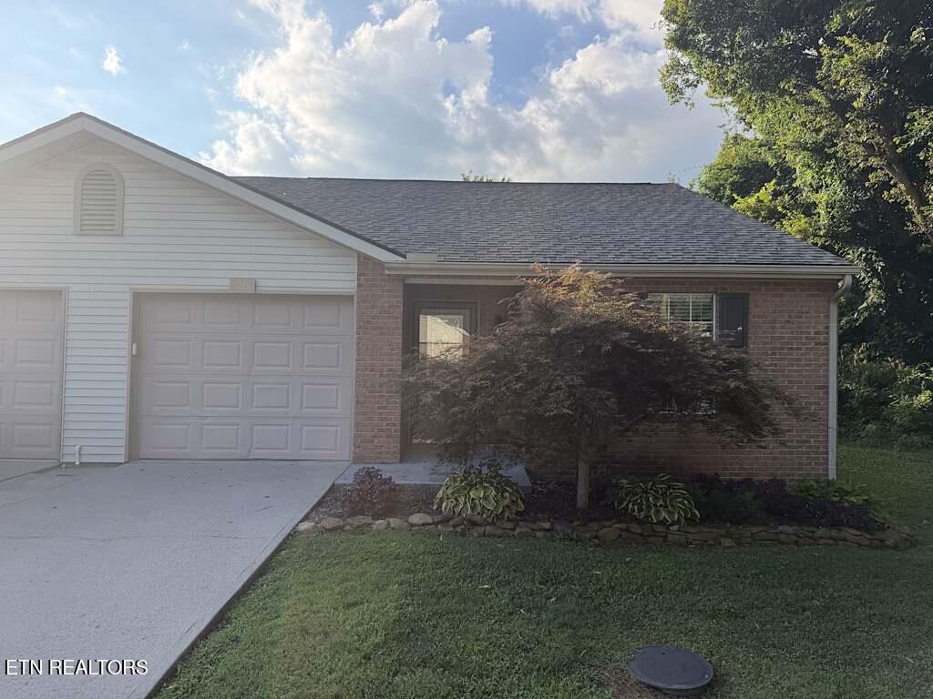 1901 Barbridge Way — photo