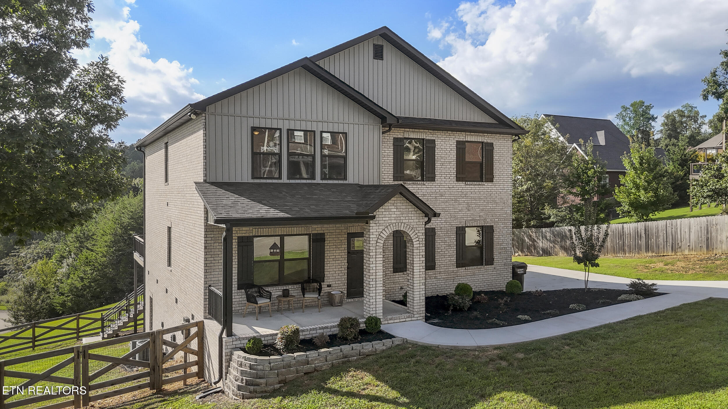 1007 Crown Ridge Lane — photo