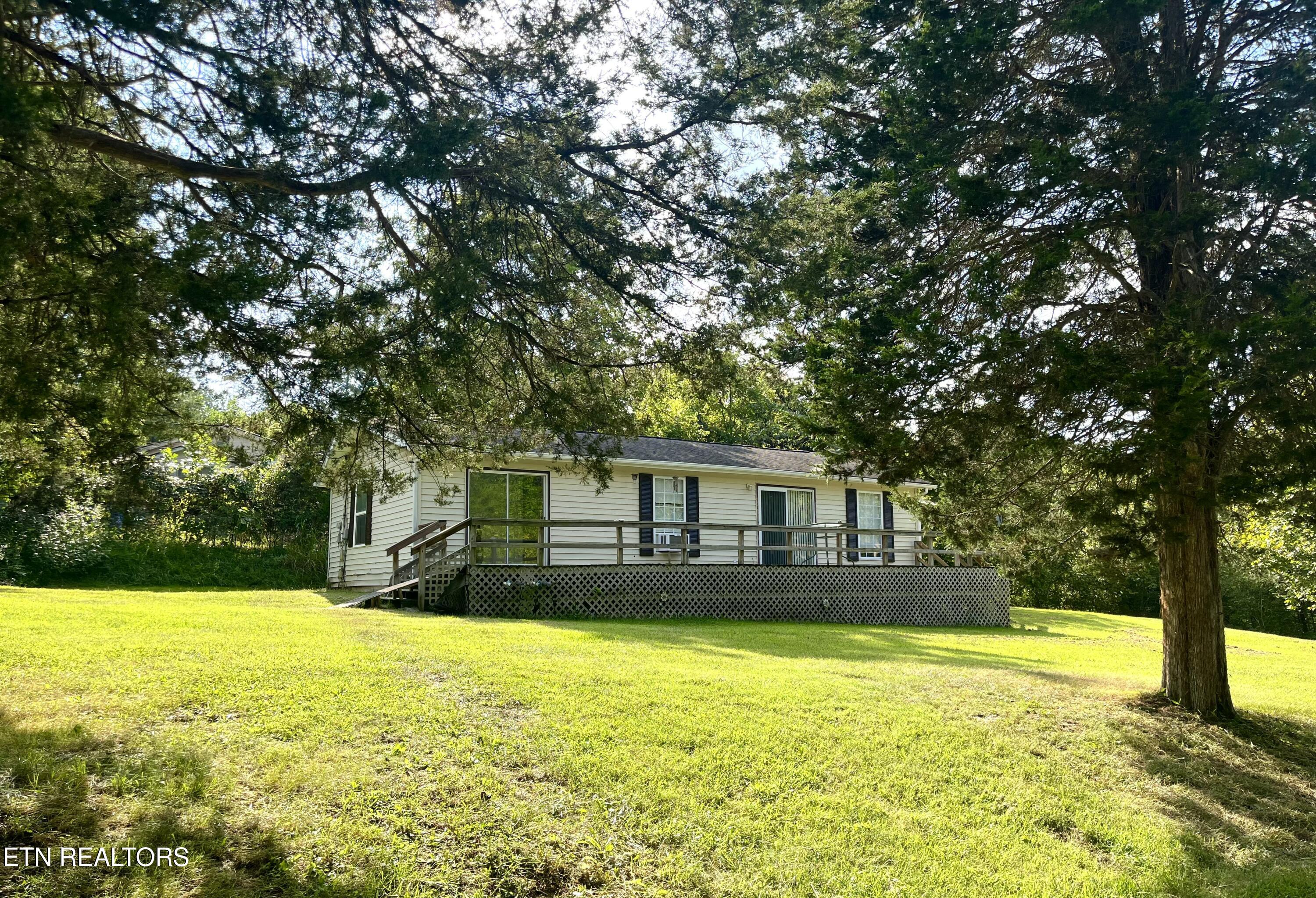 672 Raccoon Valley Rd — photo