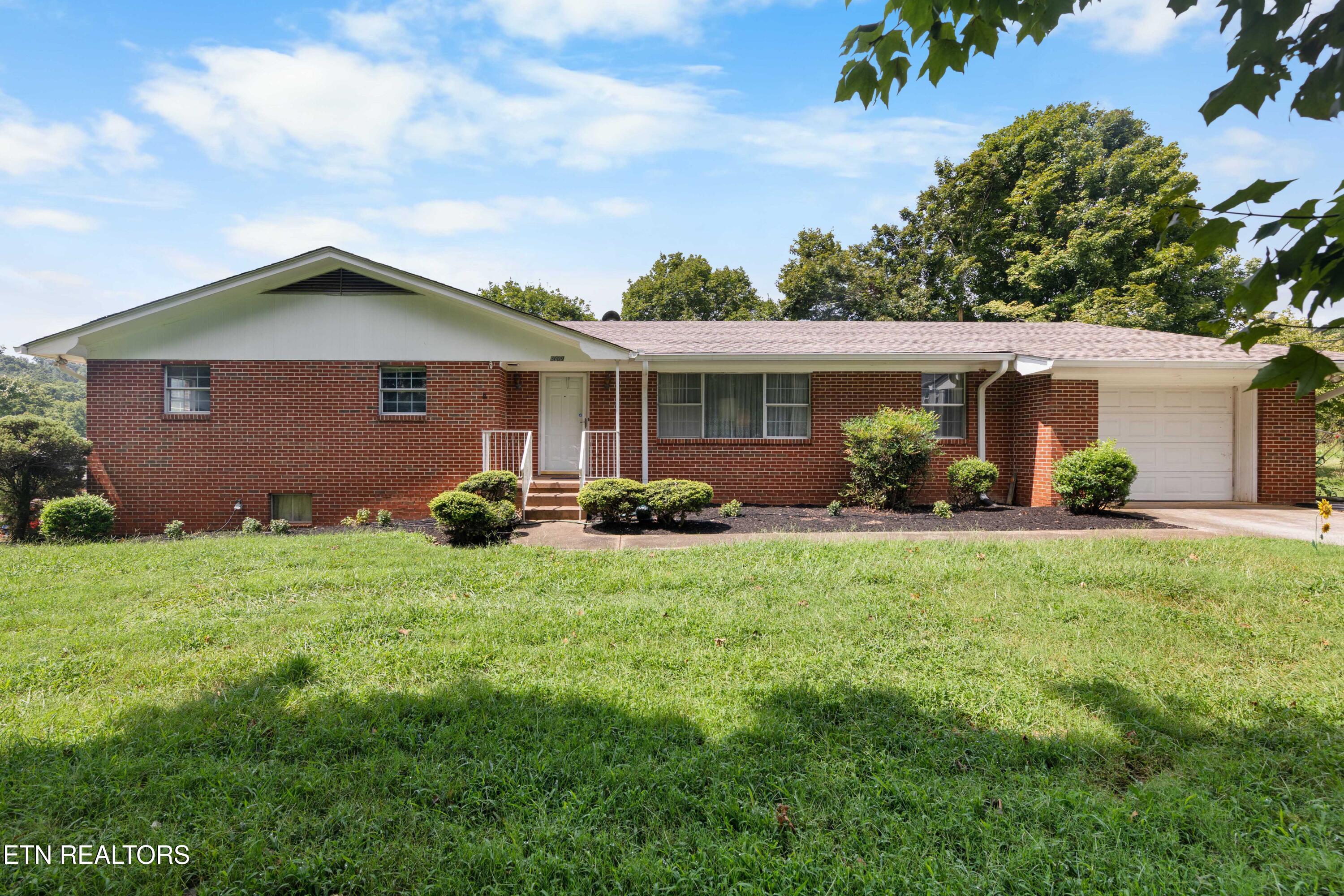 3609 Douglas Dam Rd — photo