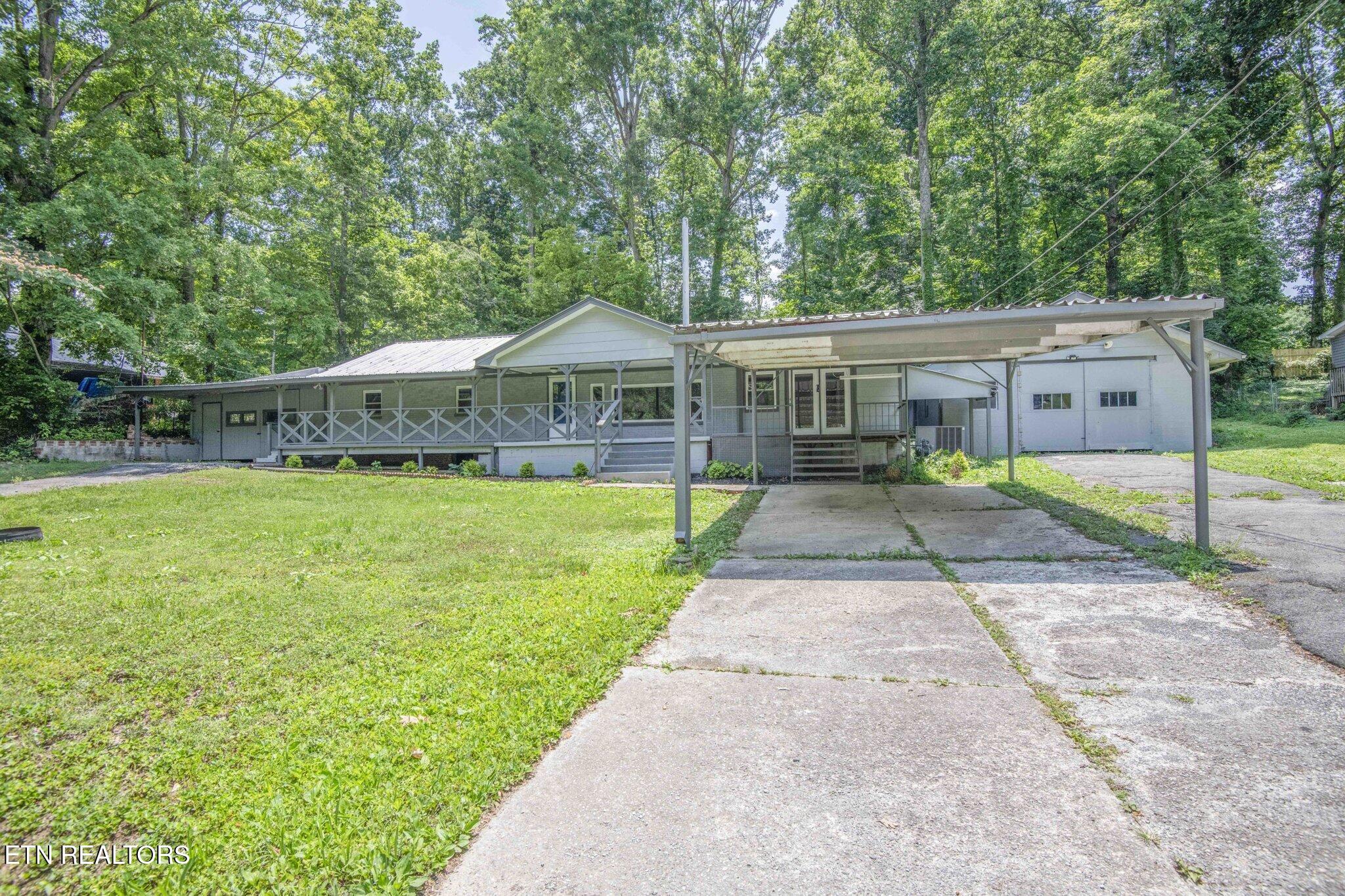 1037 Foust Carney Rd — photo