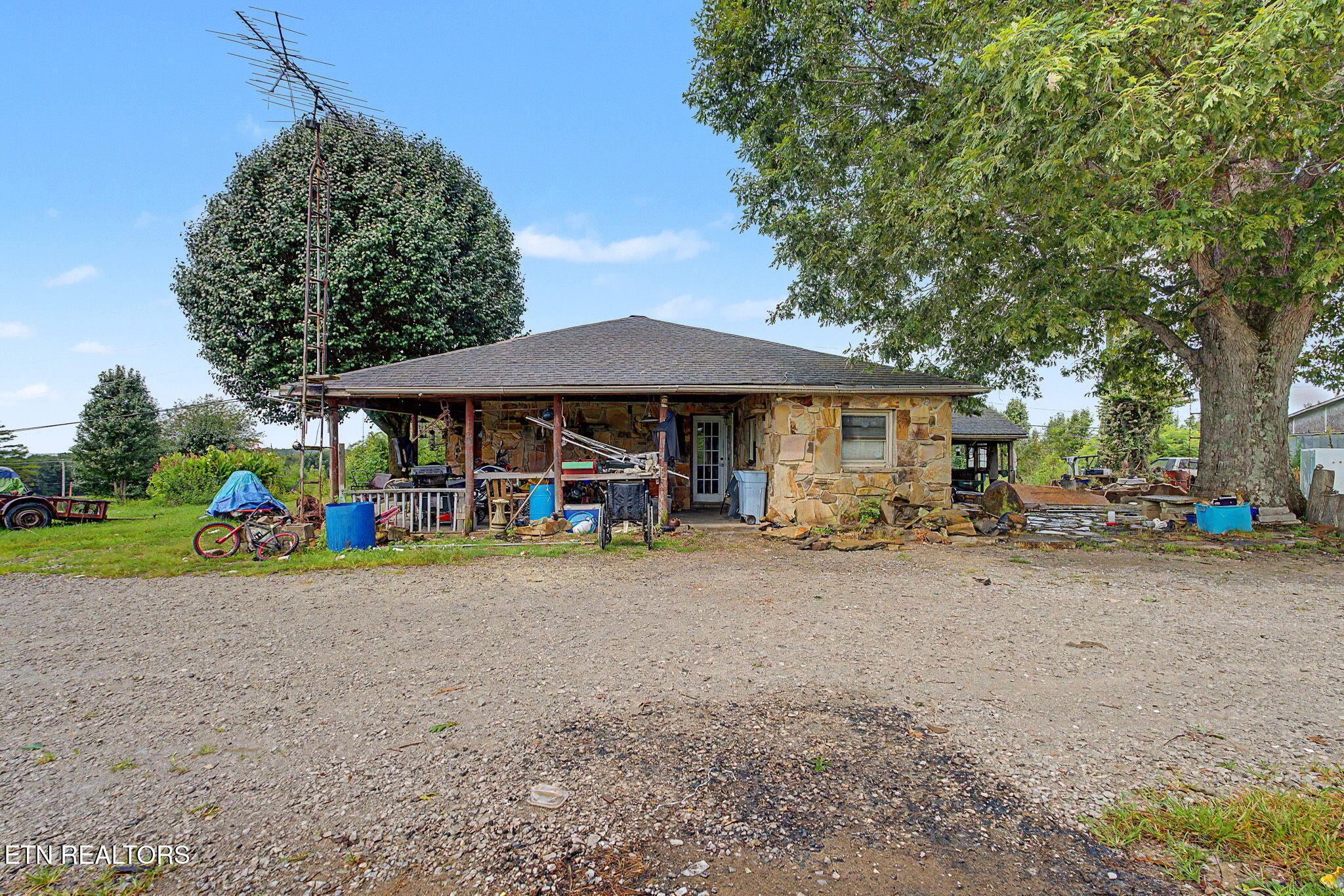 1368 Taylors Chapel Rd — photo