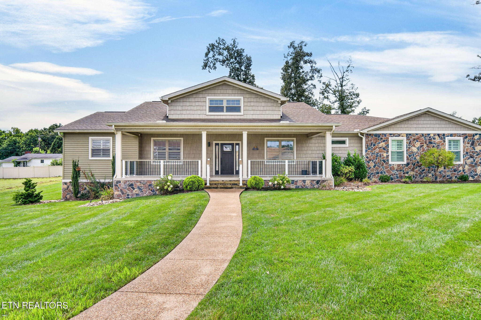 171 Red Oak Drive — photo