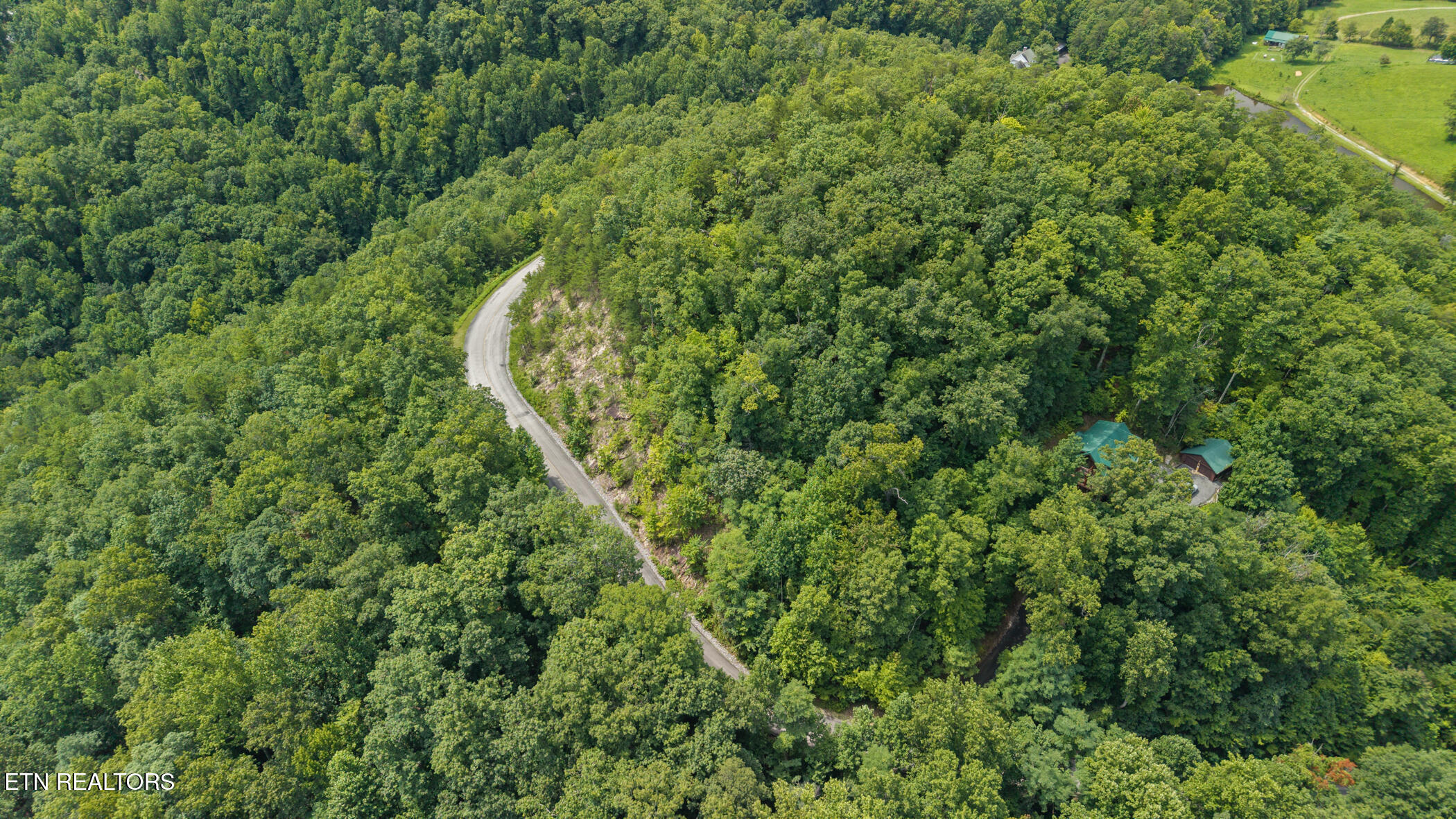 Whetstone Rd, Sevierville, TN 37862 — photo 2