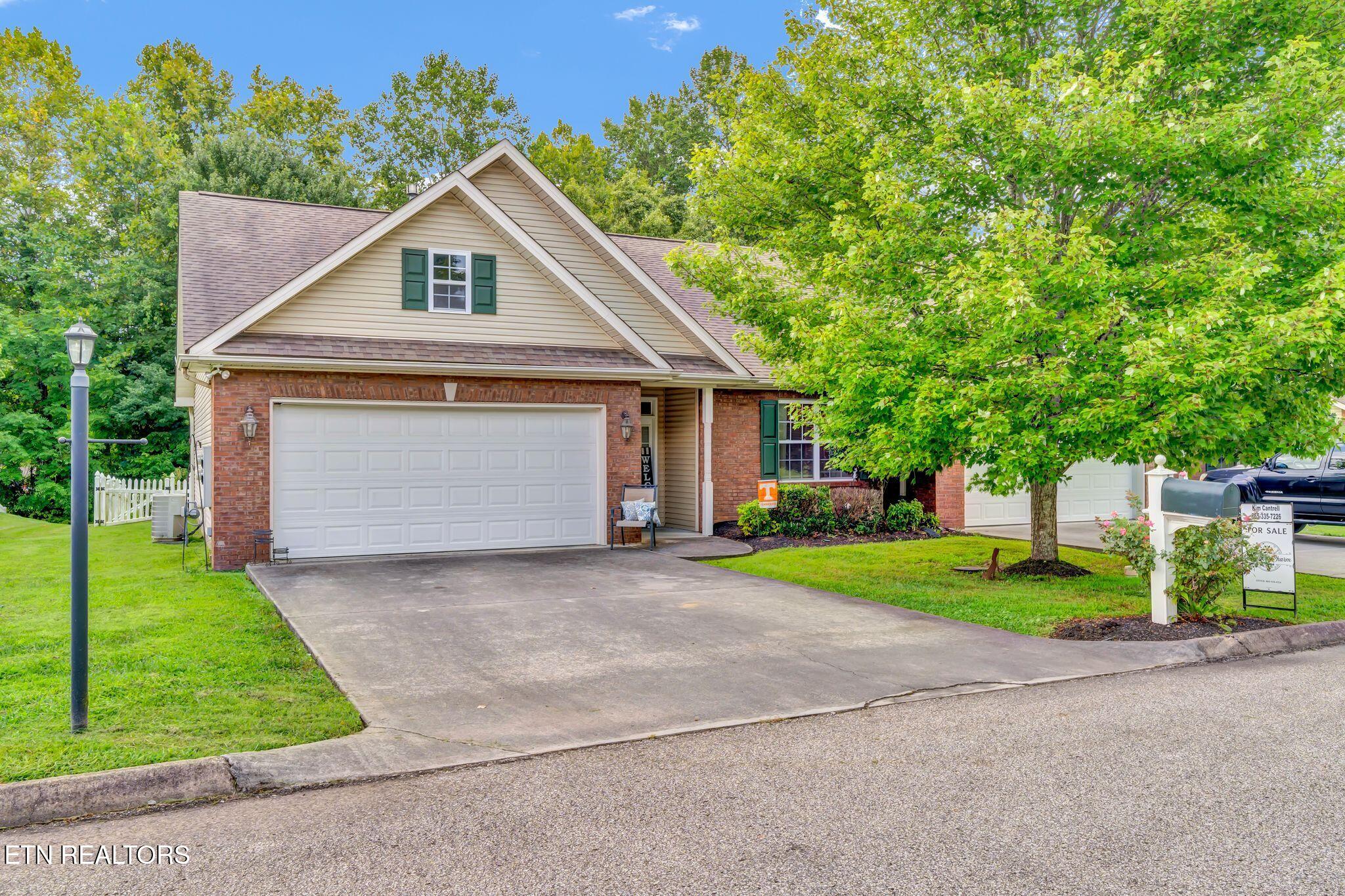 7215 Oakfield Lane — photo