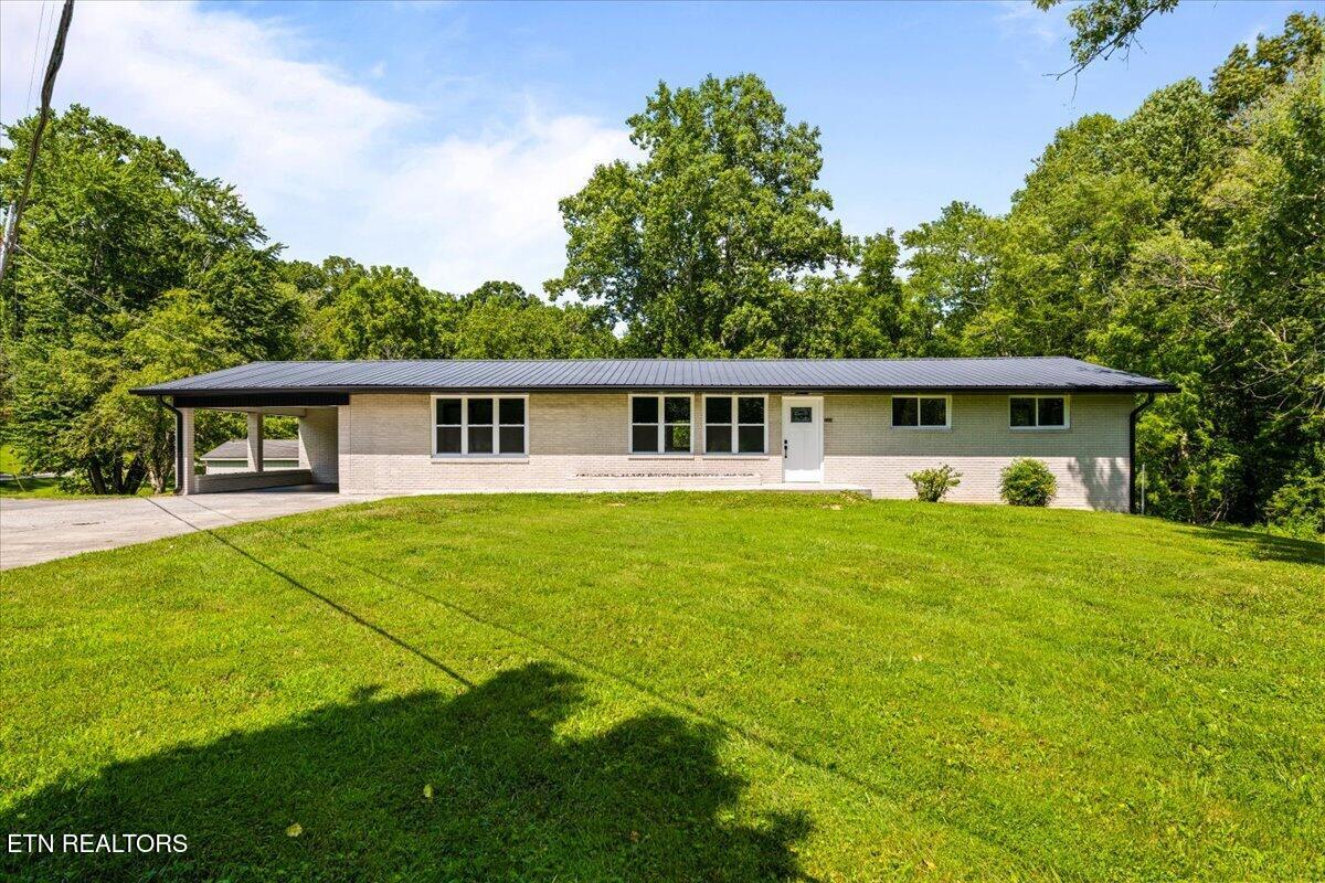 110 Skyline Drive — photo
