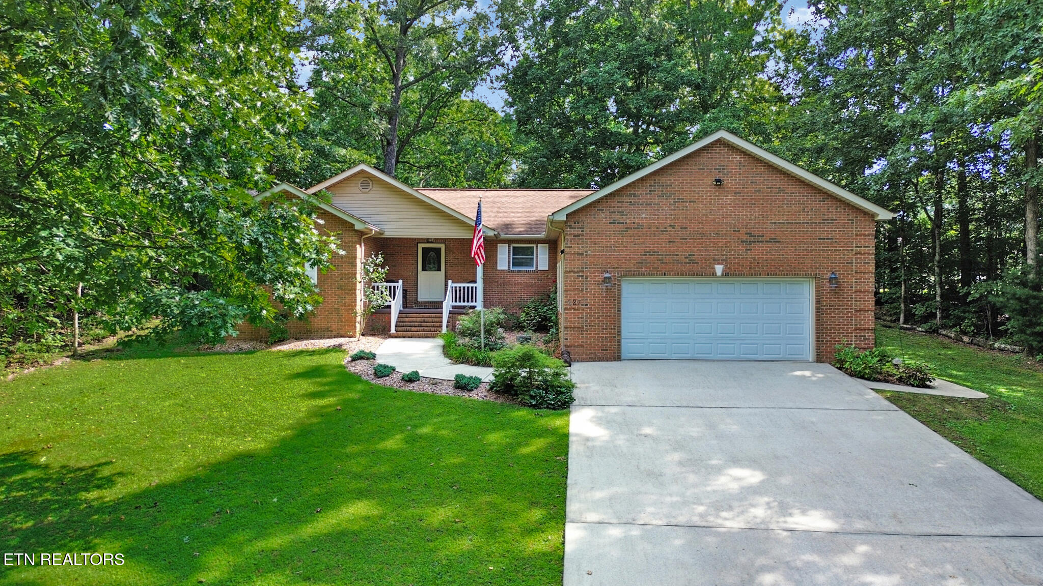 227 Saint George Drive — photo