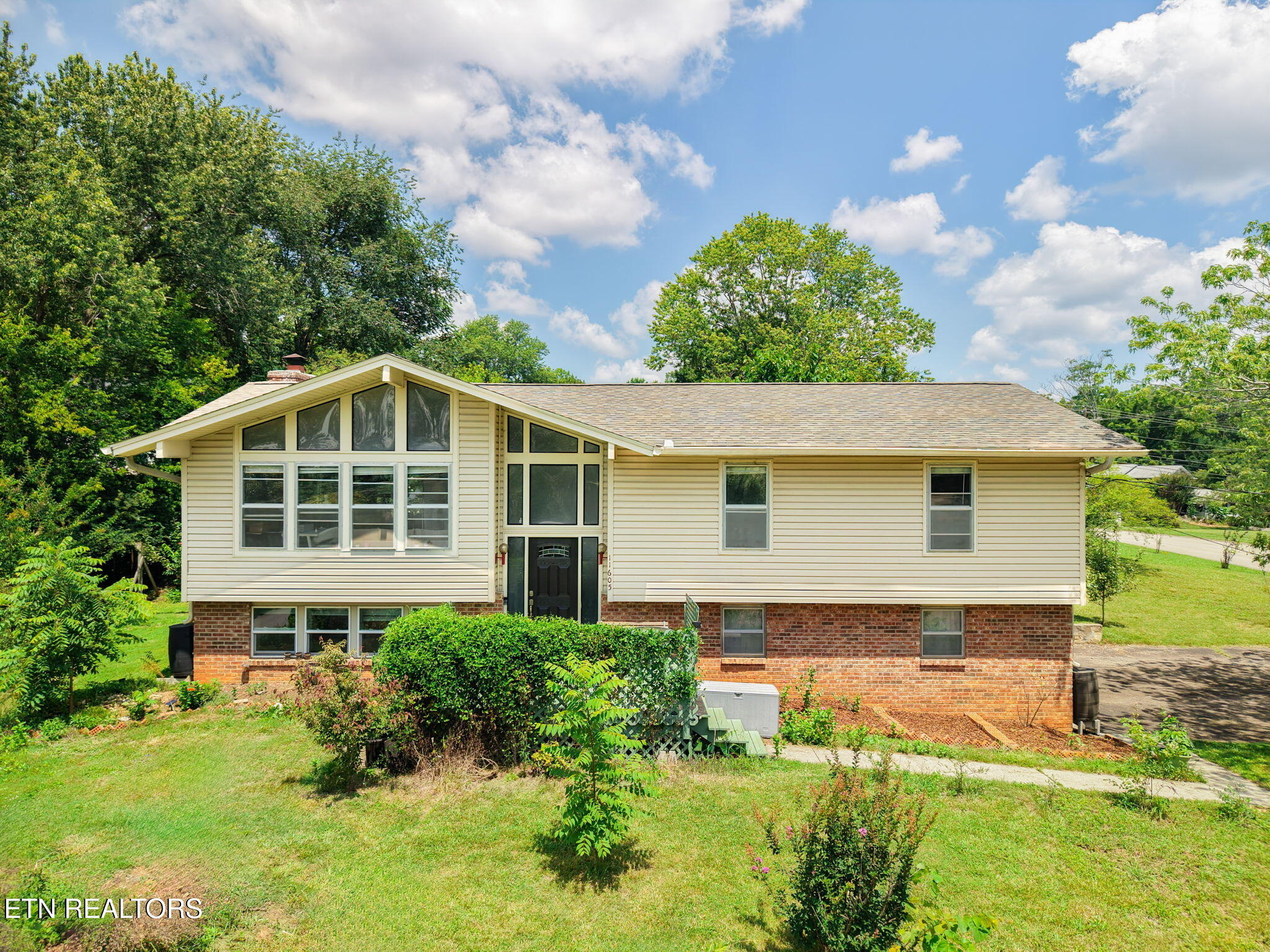 11605 Foxford Drive — photo
