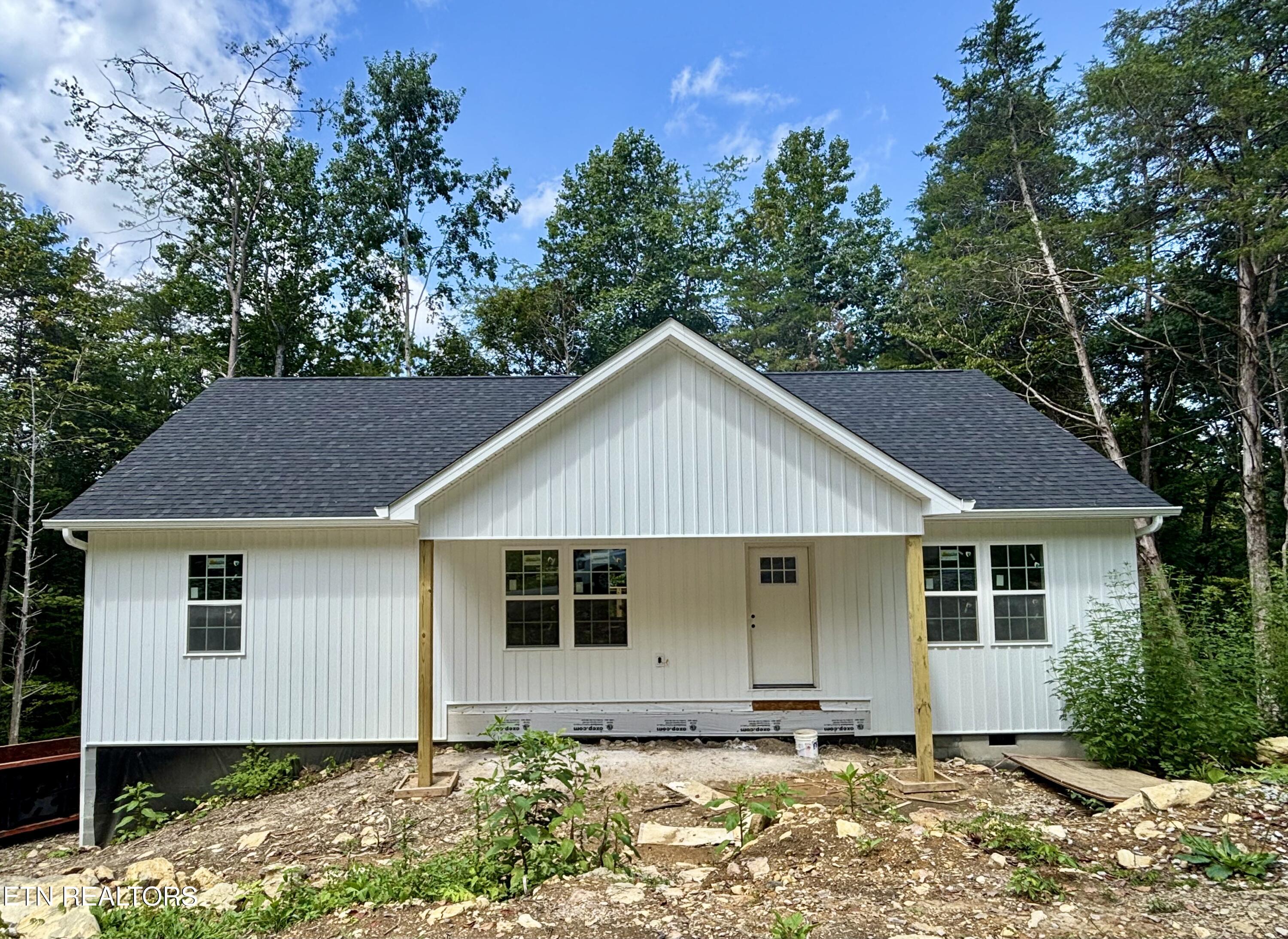 129 Lynn Drive — photo