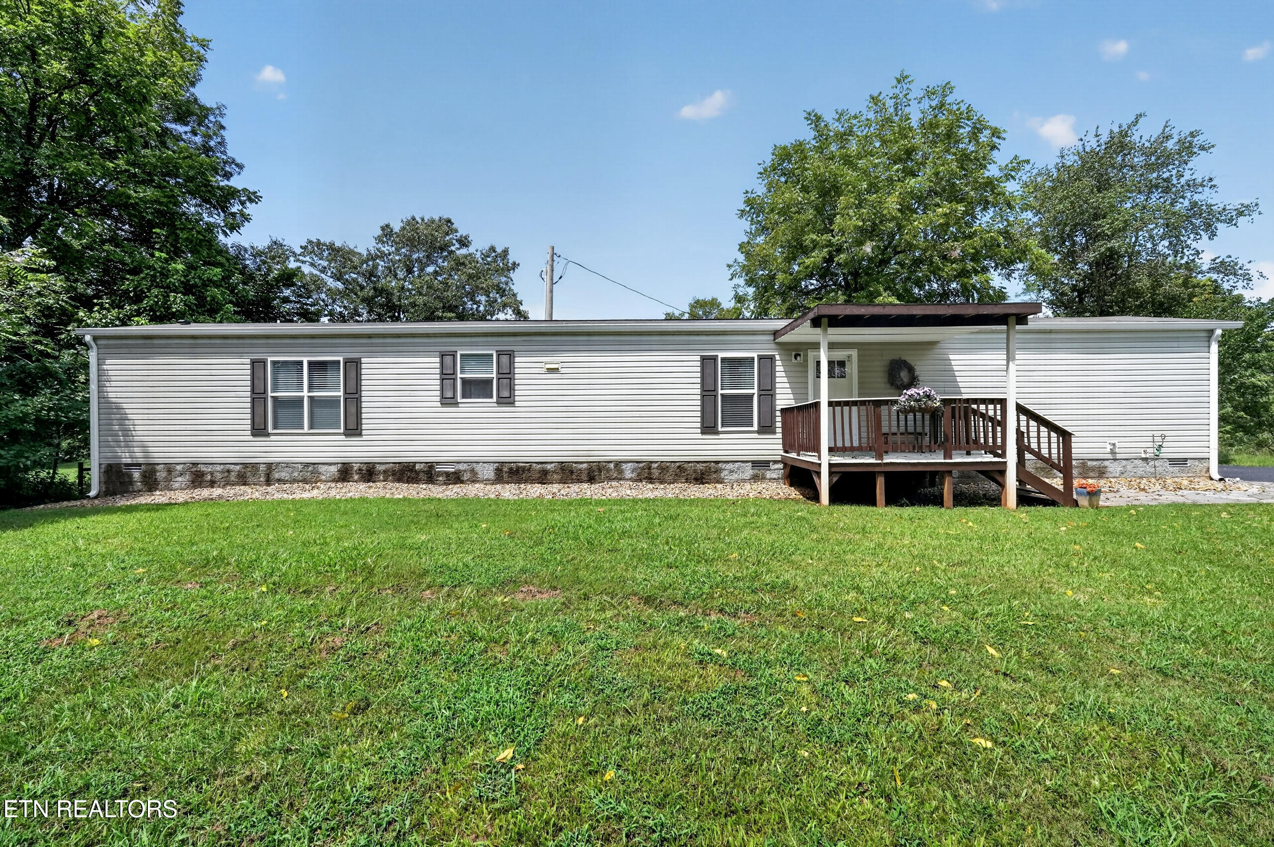 1757 Byrdstown Hwy — photo