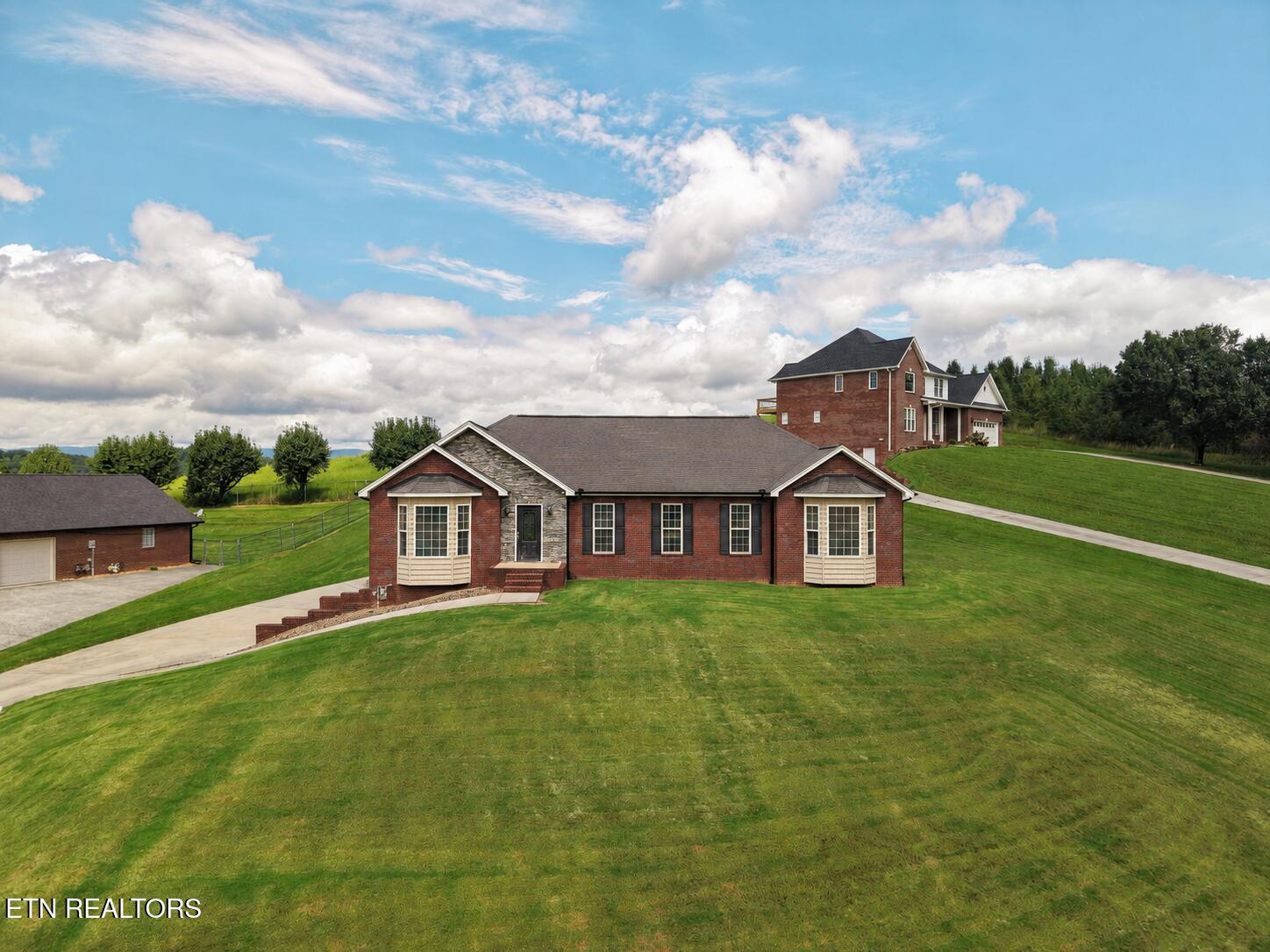 3038 Waters Edge Drive — photo
