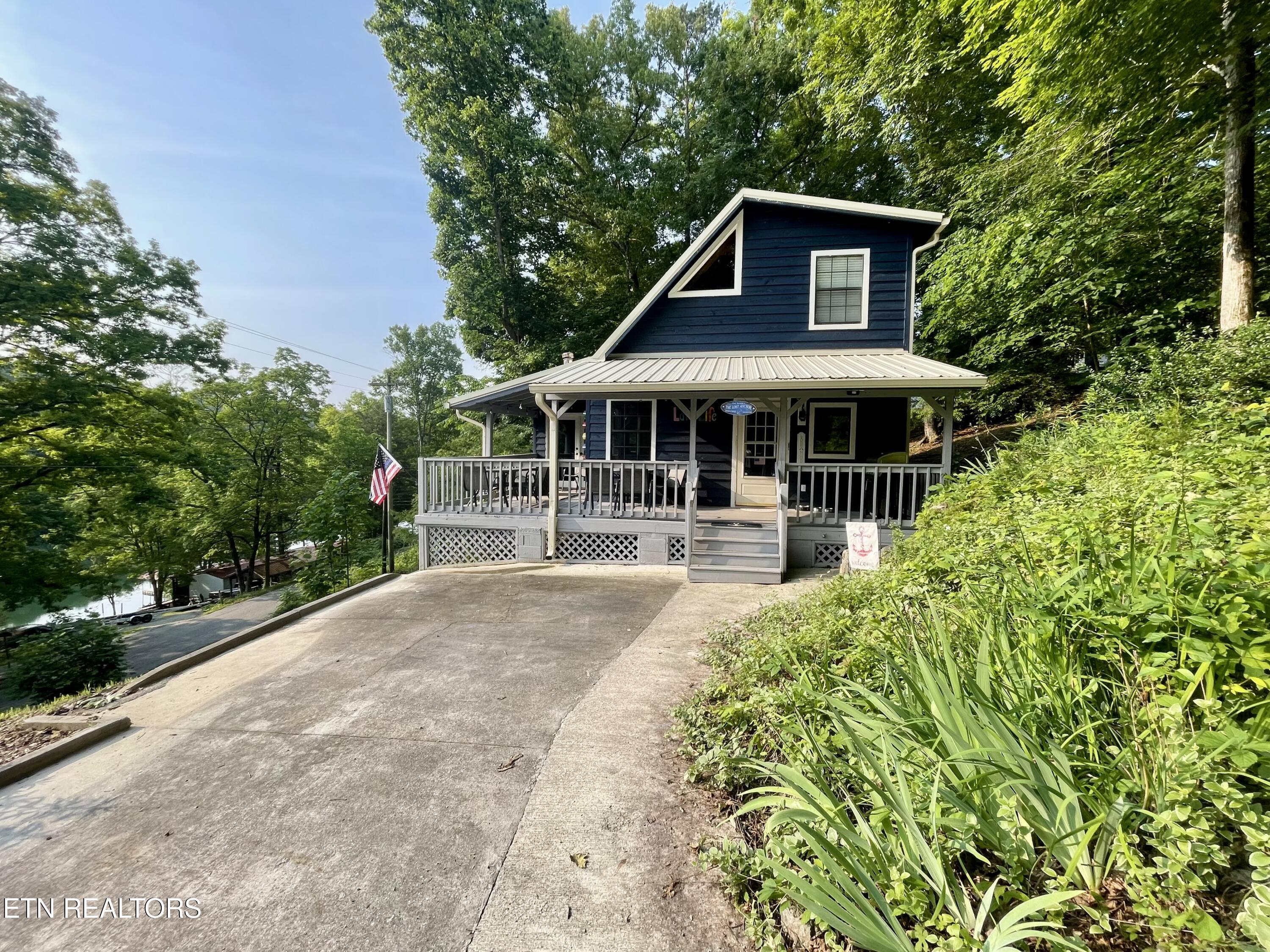 131 Phoenix Lane — photo